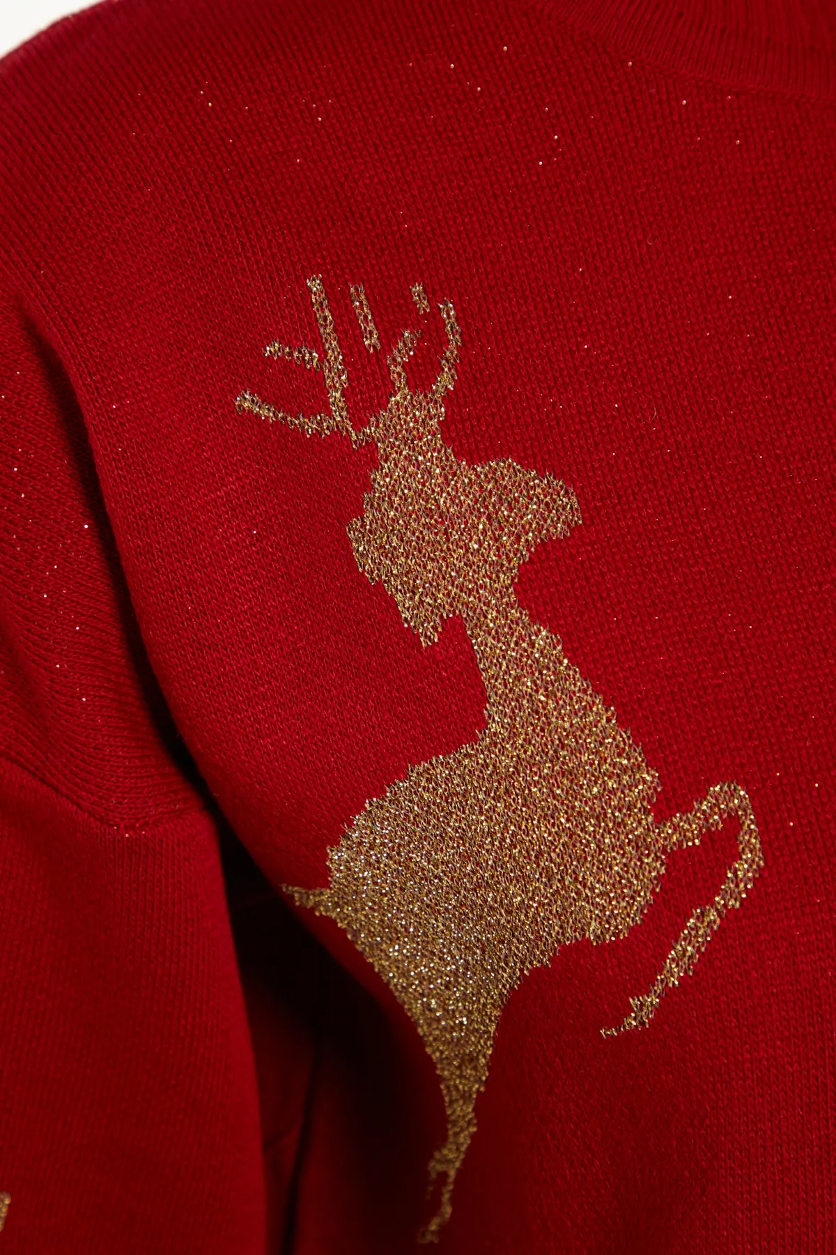 Trendyol Collection  Rotes gemustertes Strickoberteil und -unterteil-Set mit Neujahrsthema TWOAW23AU00174