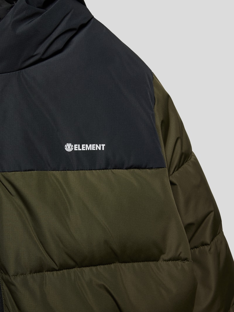Steppjacke mit Reißverschlusstaschen Modell 'PUFFA CLASSIC YOUTH' in olivgrün