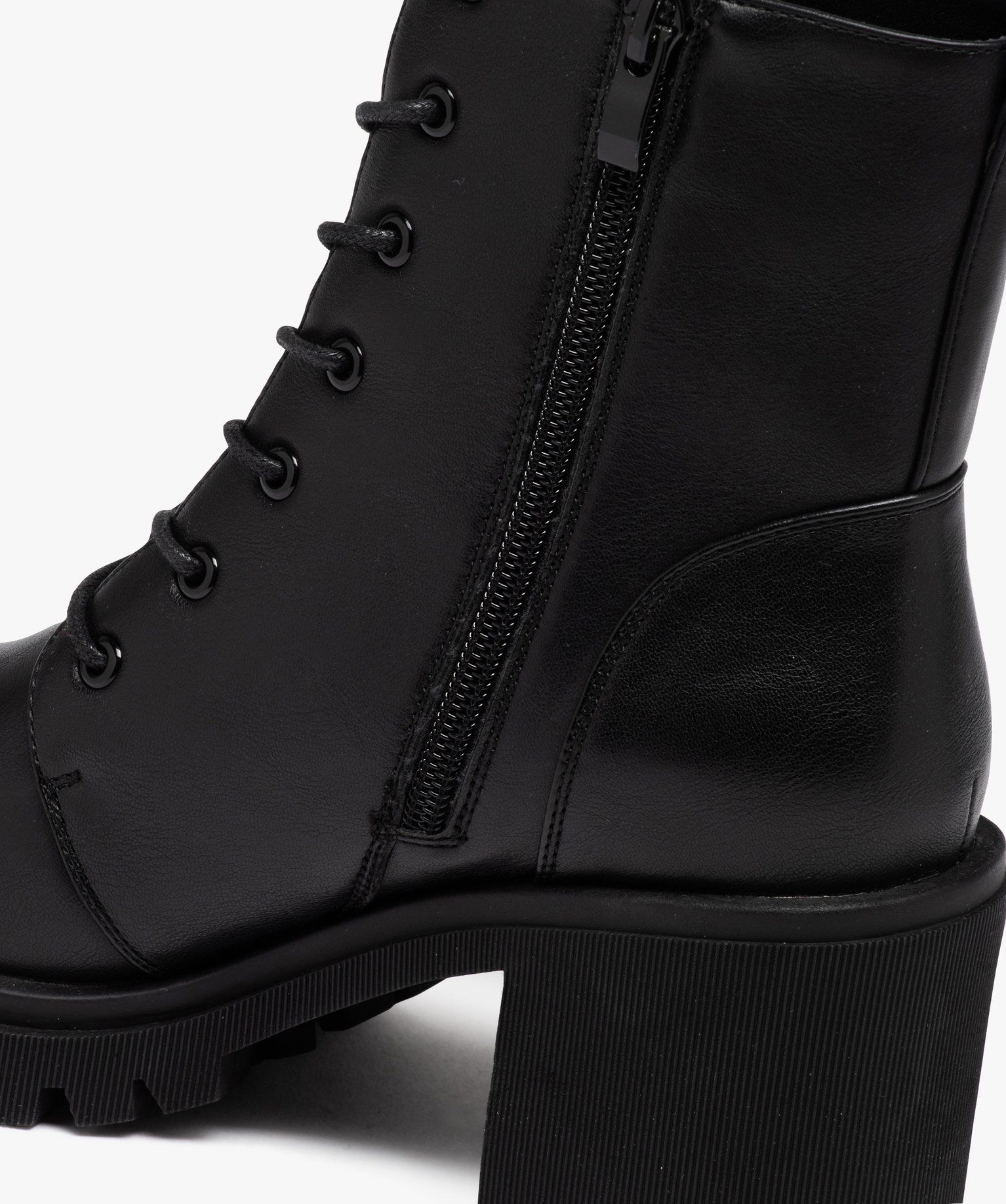 Boots à talon et épaisse semelle crantée femme noir | GEMO