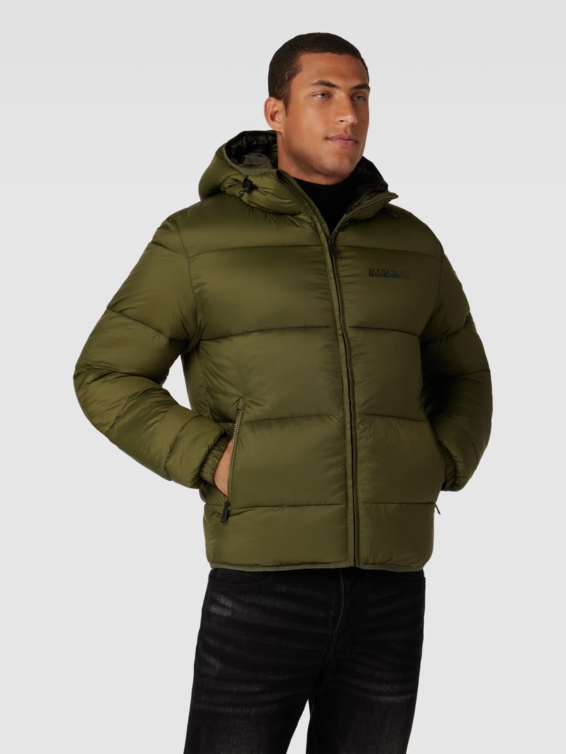 Steppjacke mit Kapuze Modell 'A-SUOMI' in olivgrün