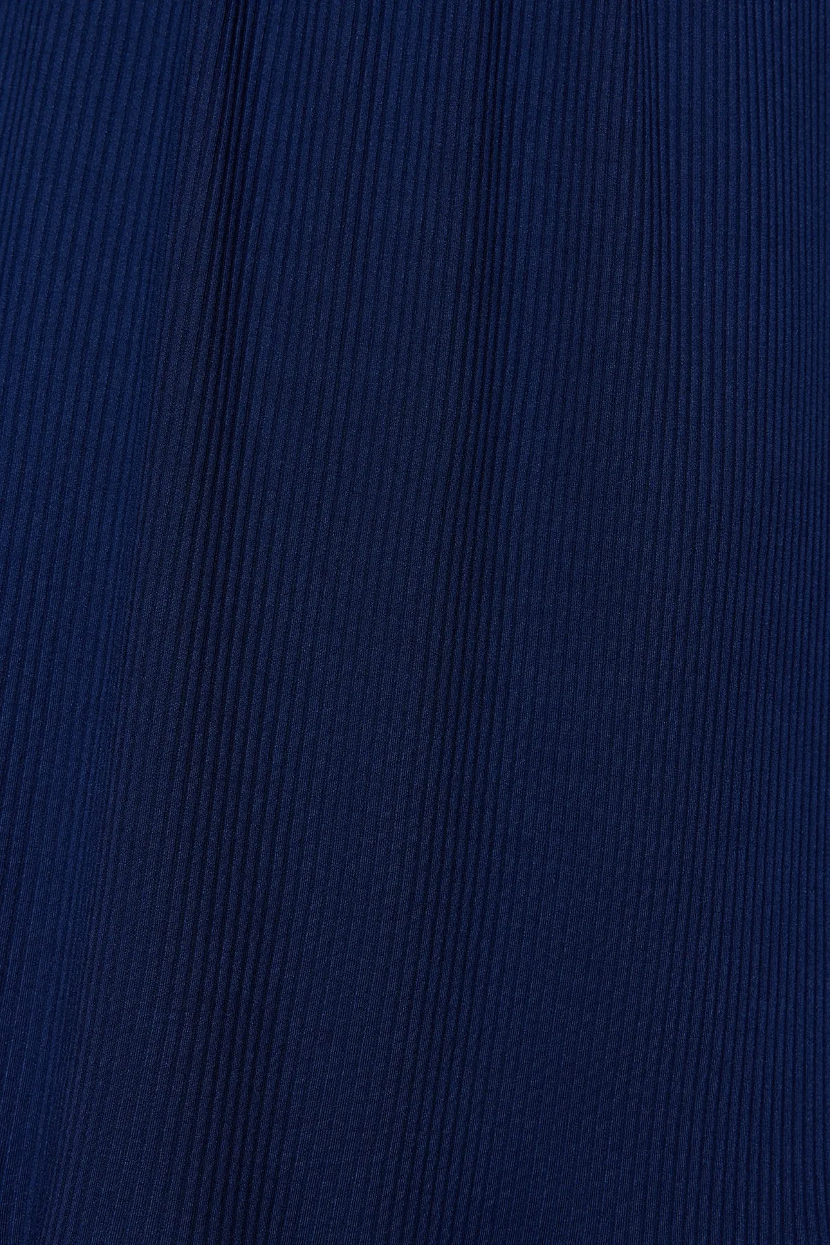 Trendyol Collection  Marineblaues Maxi-Strickkleid in A-Linie mit Carmenkragen TWOSS22EL0829