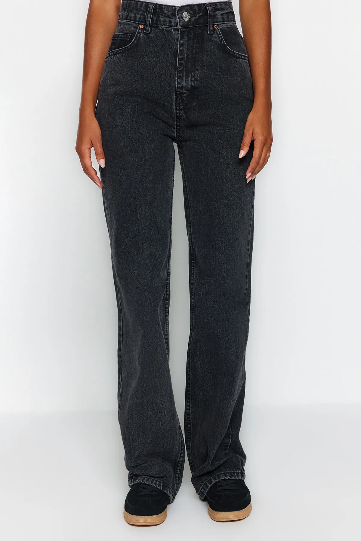 Trendyol Collection  Anthrazitfarbene Jeans mit hoher Taille und weitem Bein TWOAW24JE00089