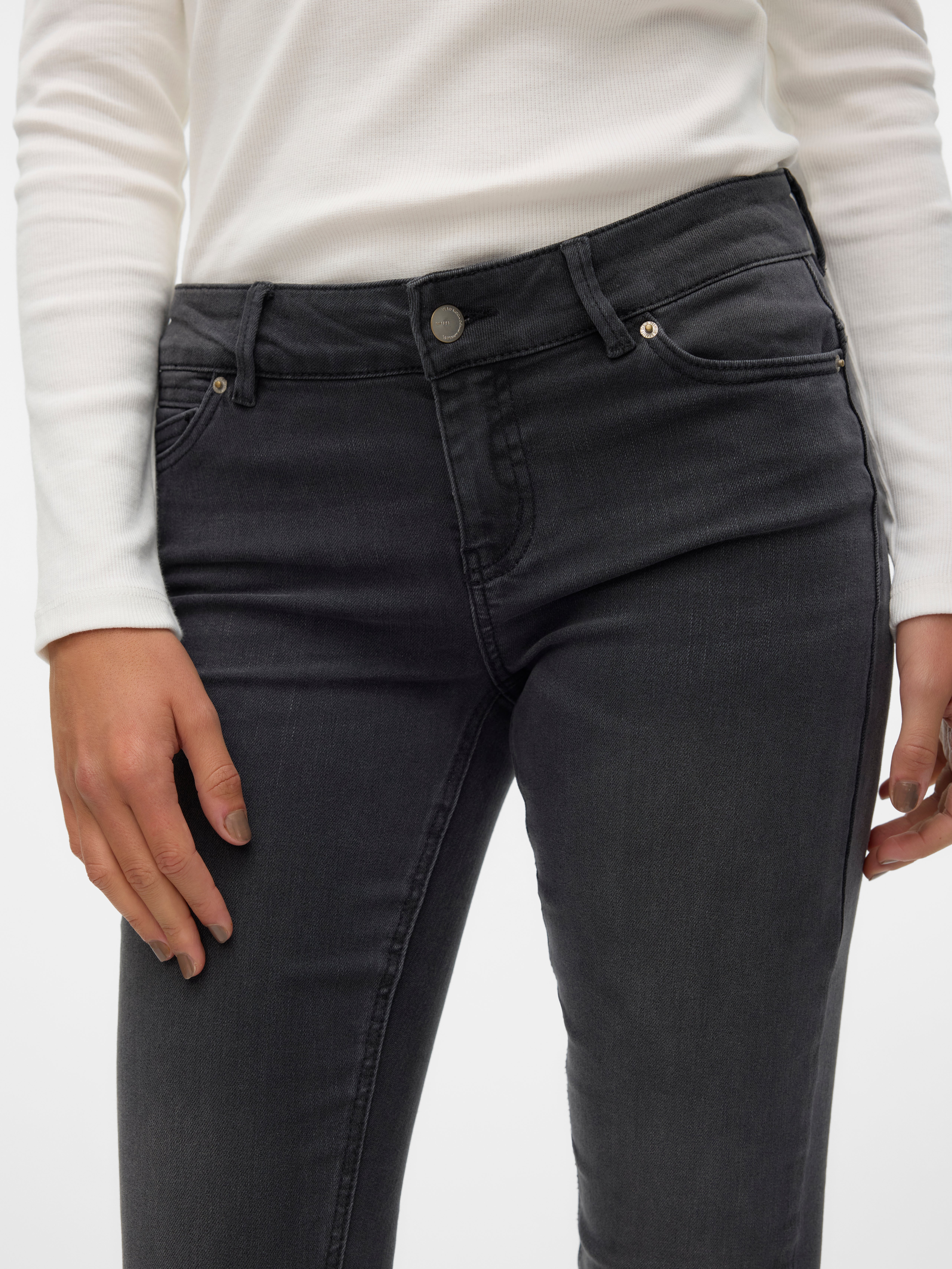 VMSYLVIA Niedrige Taille Skinny Fit Jeans