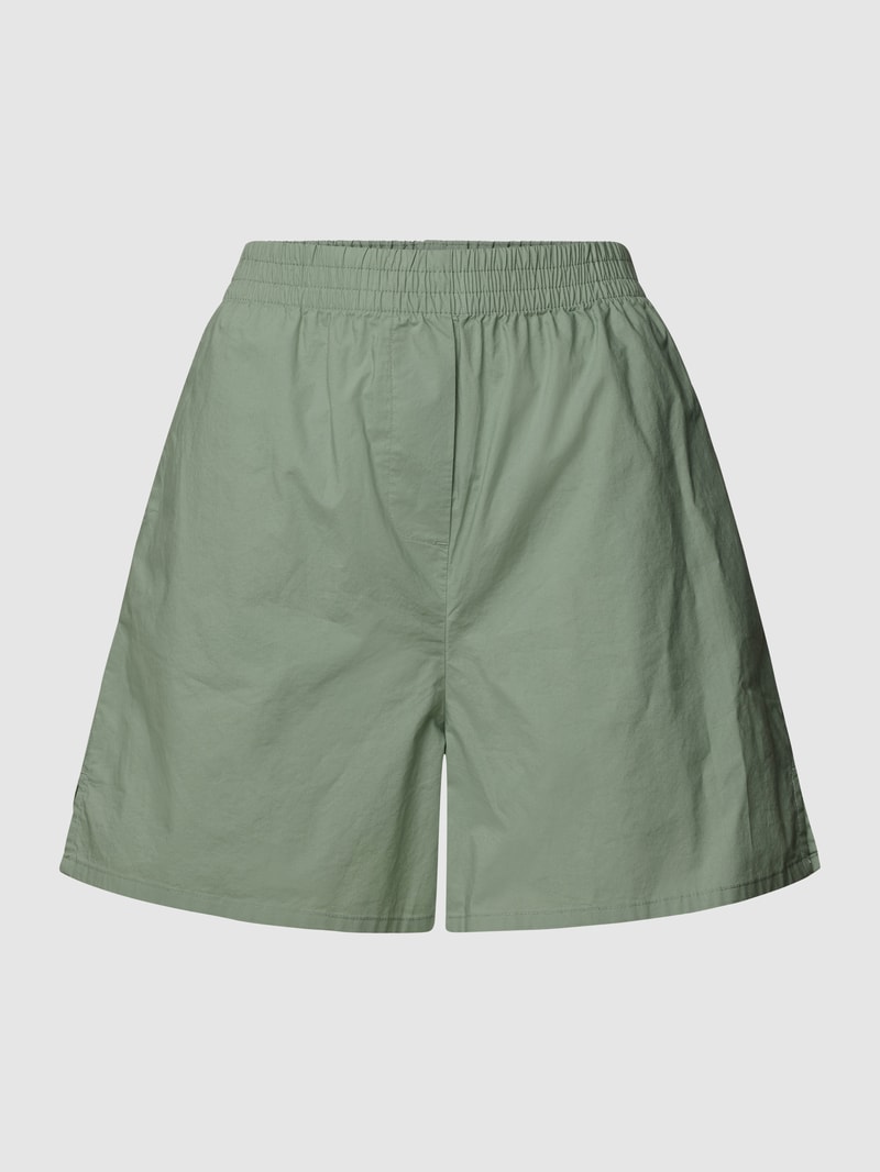 Shorts im unifarbenen Design in olivgrün
