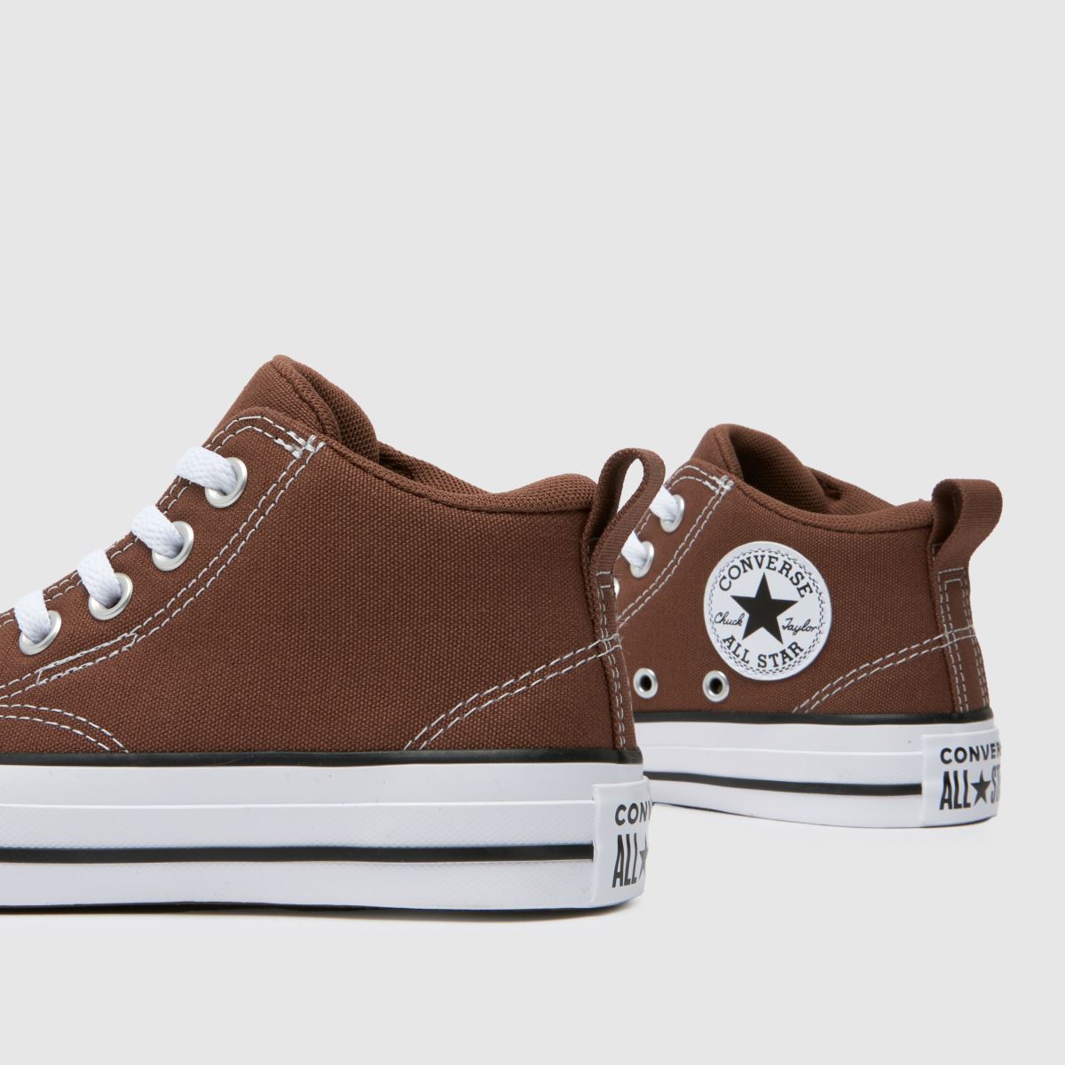 Converse bruna och vita All Star Malden Street pojkar ungdomsskor