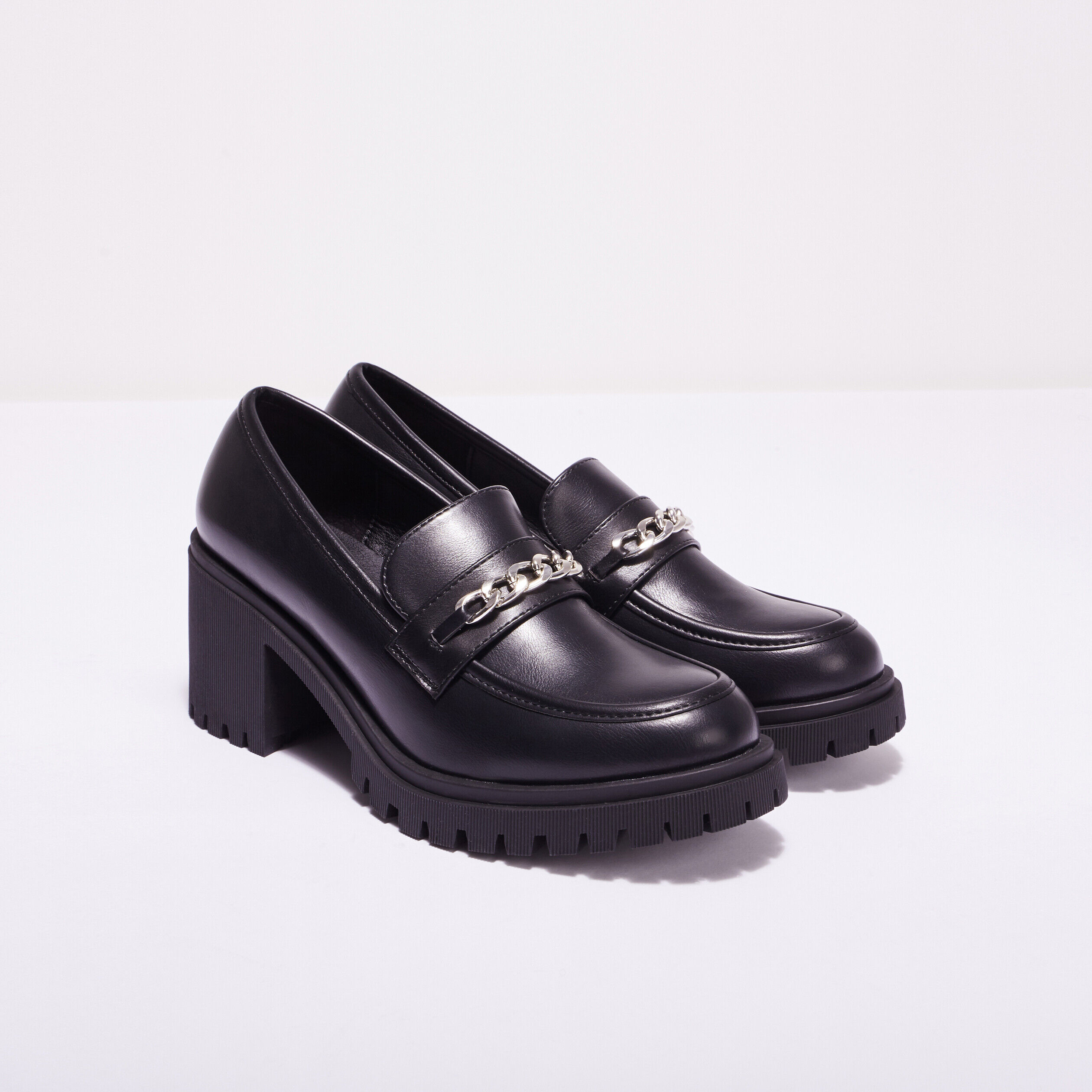 Mocassins à talons crantés noir femme | Cache Cache