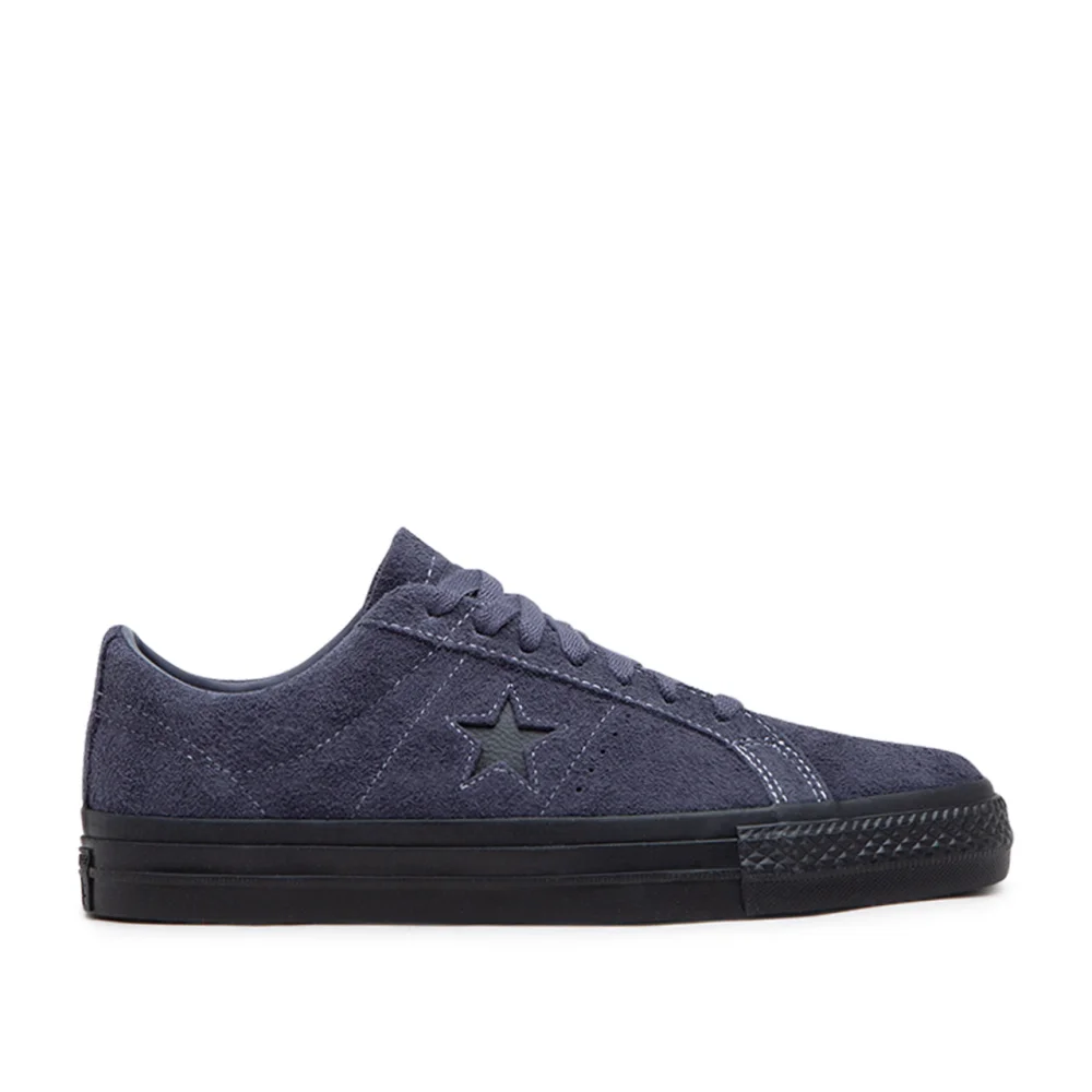 Converse One Star Pro Suede A04610C / schwarz