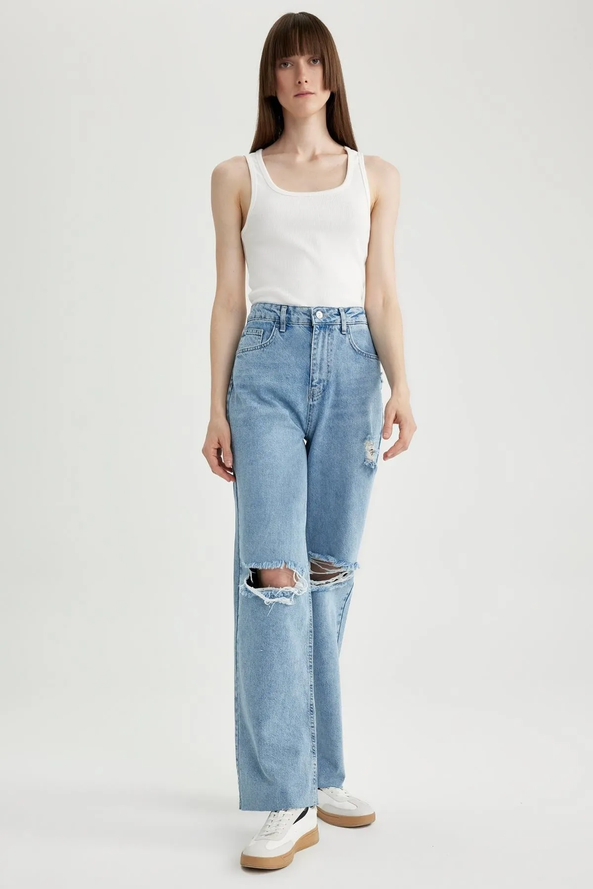 DeFacto  90er-Jahre-Jeans mit weitem Bein und zerrissenen Details, lange Jeans A5148ax23hs