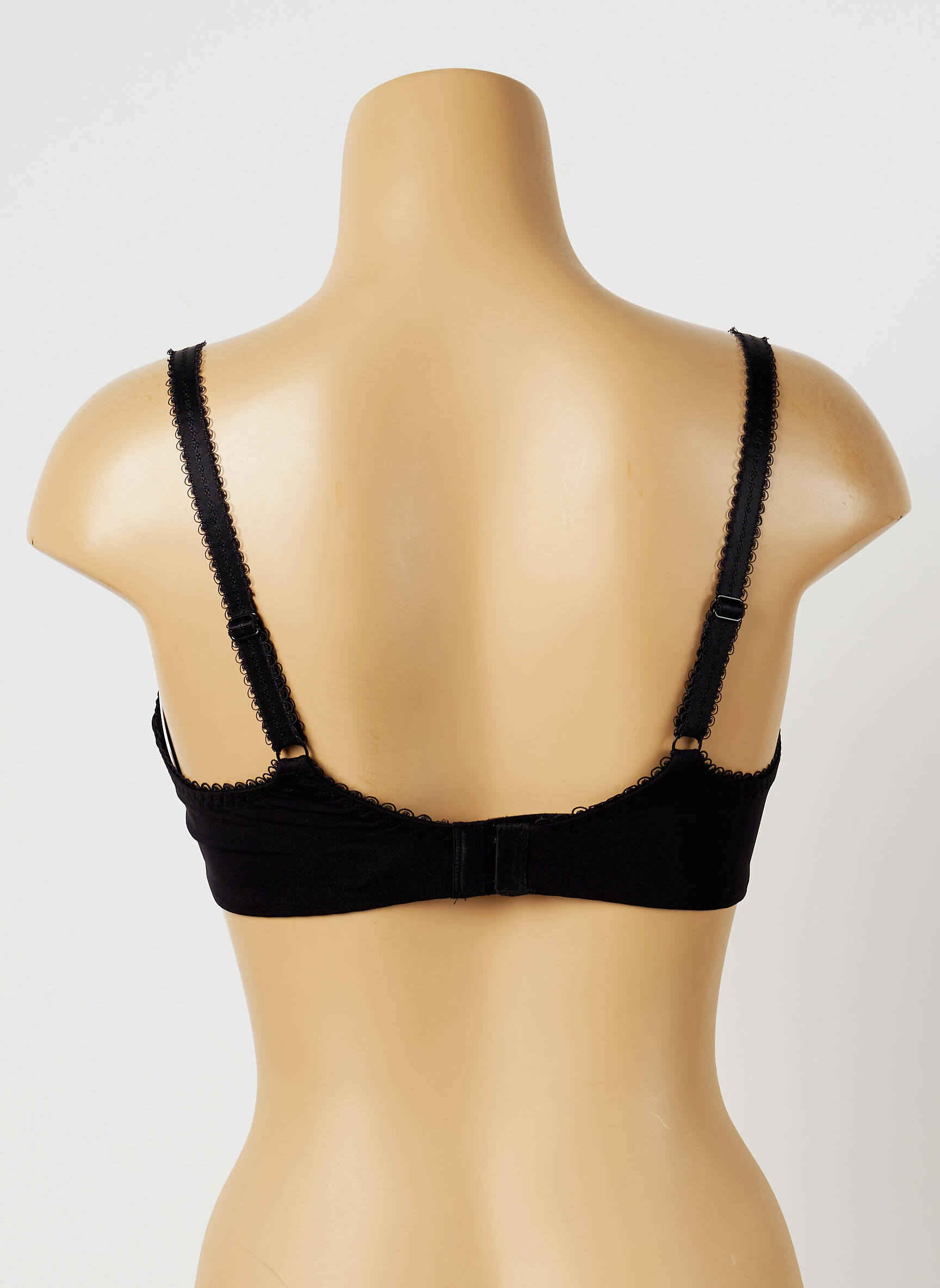 Cache Coeur Lingerie Maternite Femme couleur noir