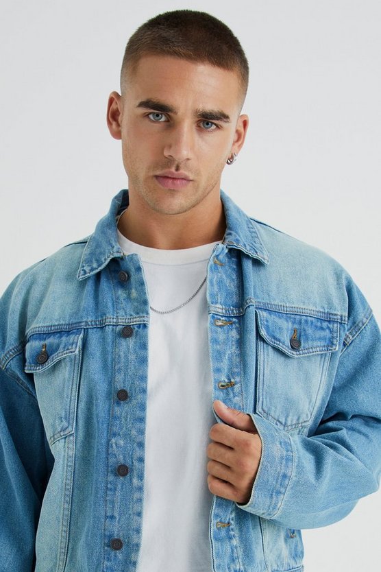 Kastige Jeansjacke