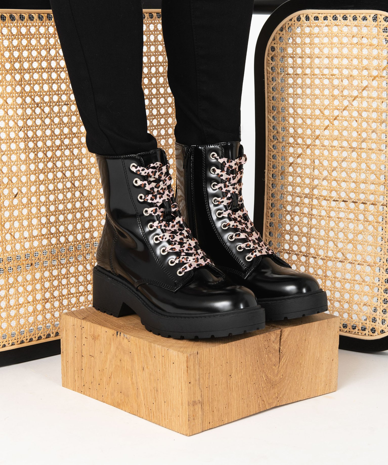 Boots à épaisse semelle crantée femme noir | GEMO
