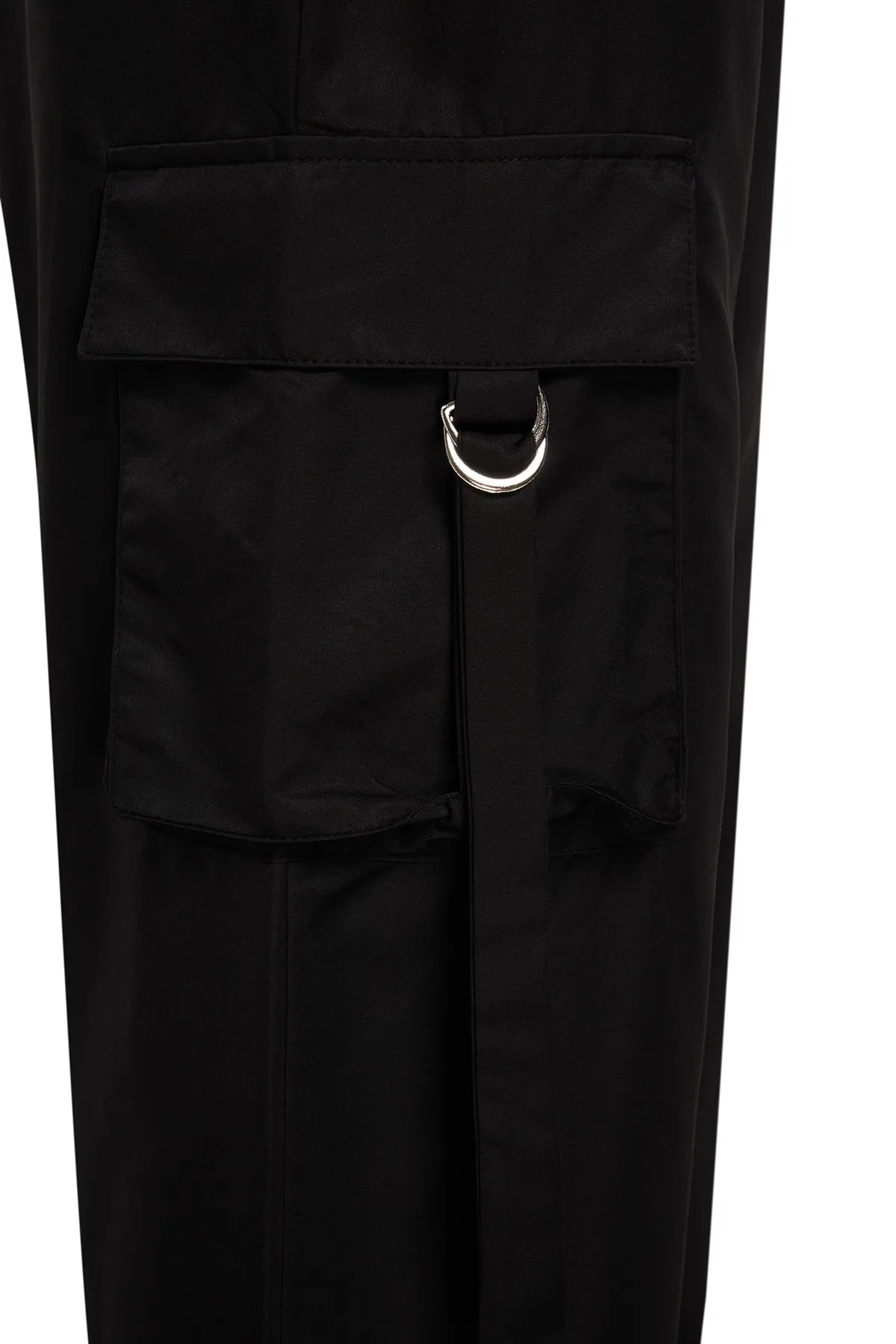 Trendyol Curve  Schwarze Fallschirm-Webhose mit weitem Bein TBBAW24AR00010