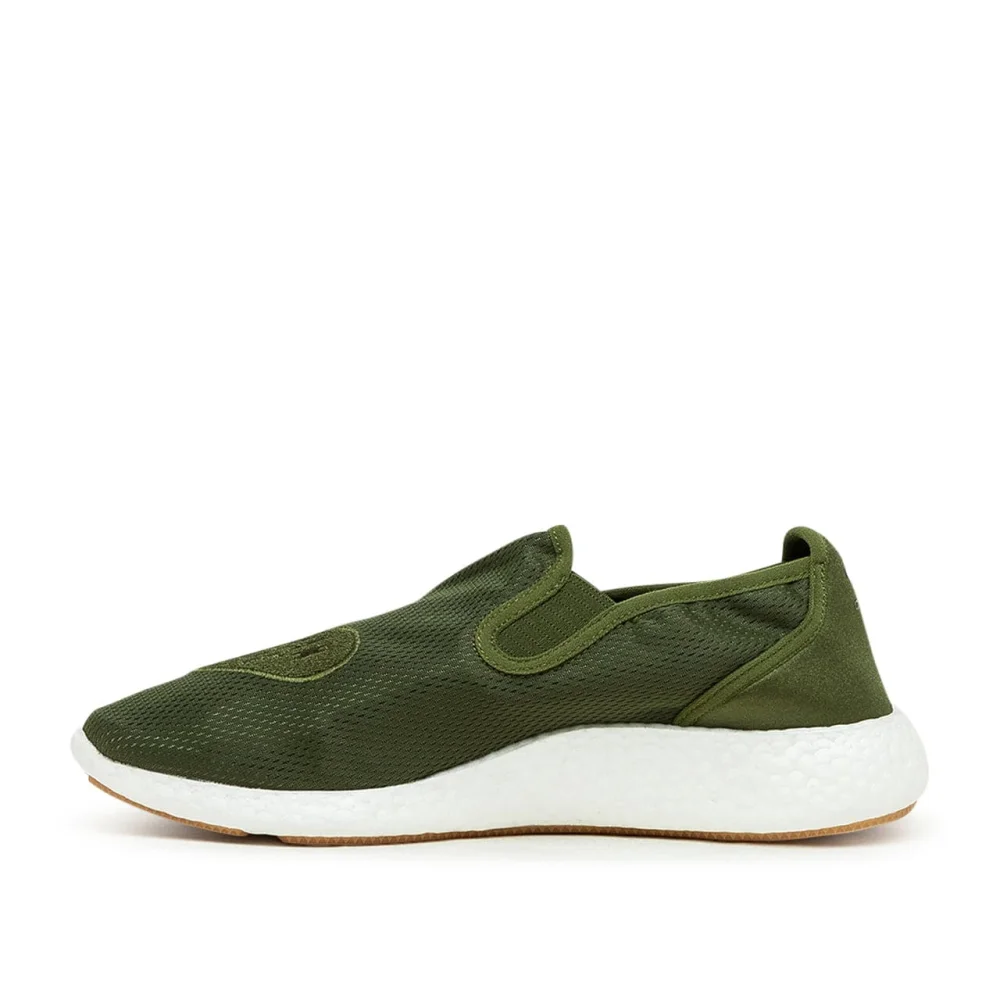 adidas x Human Made Pure Slip On GX5204 / grün
