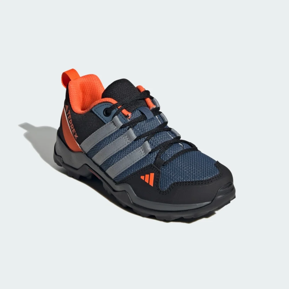 adidas AX2R IF5702 / grau