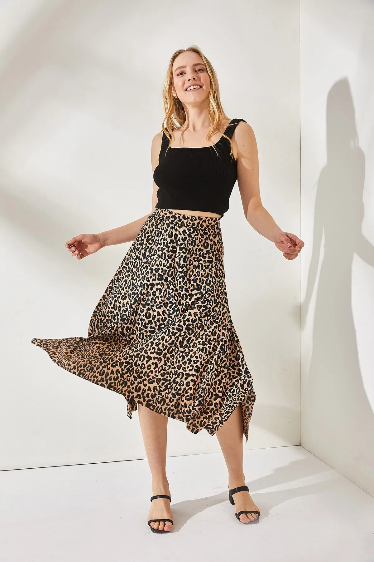 Olalook  Asymmetrischer Rock mit Leoparden-Nerzmuster für Damen ETK-19000122