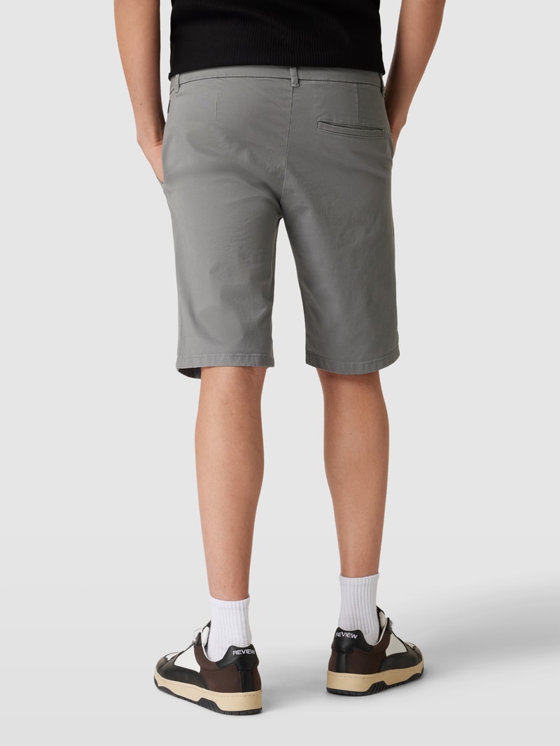 Slim Fit Chino-Shorts mit Eingrifftaschen in mittelgrau