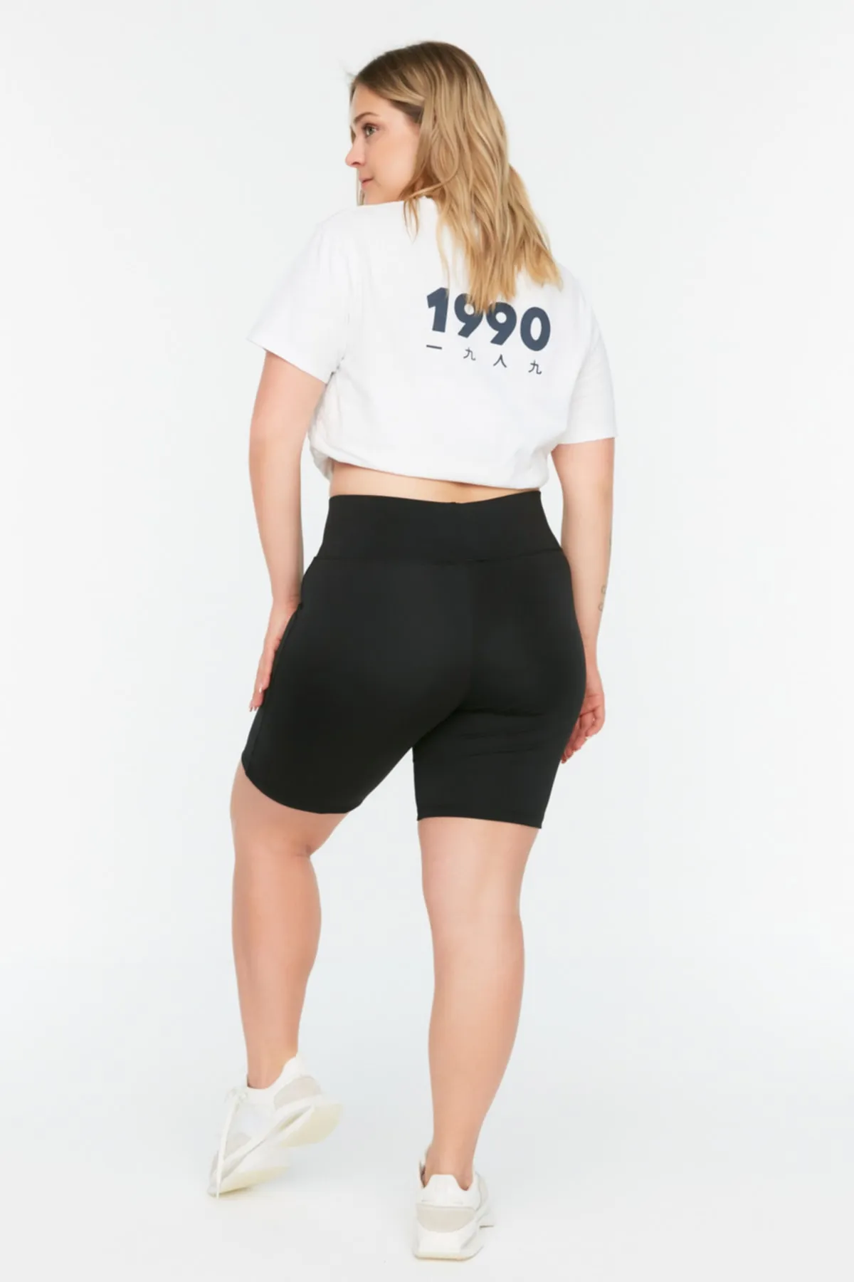 Trendyol Curve  Schwarze Recovery-Strickstrumpfhose mit hoher Taille TBSSS22TA00002