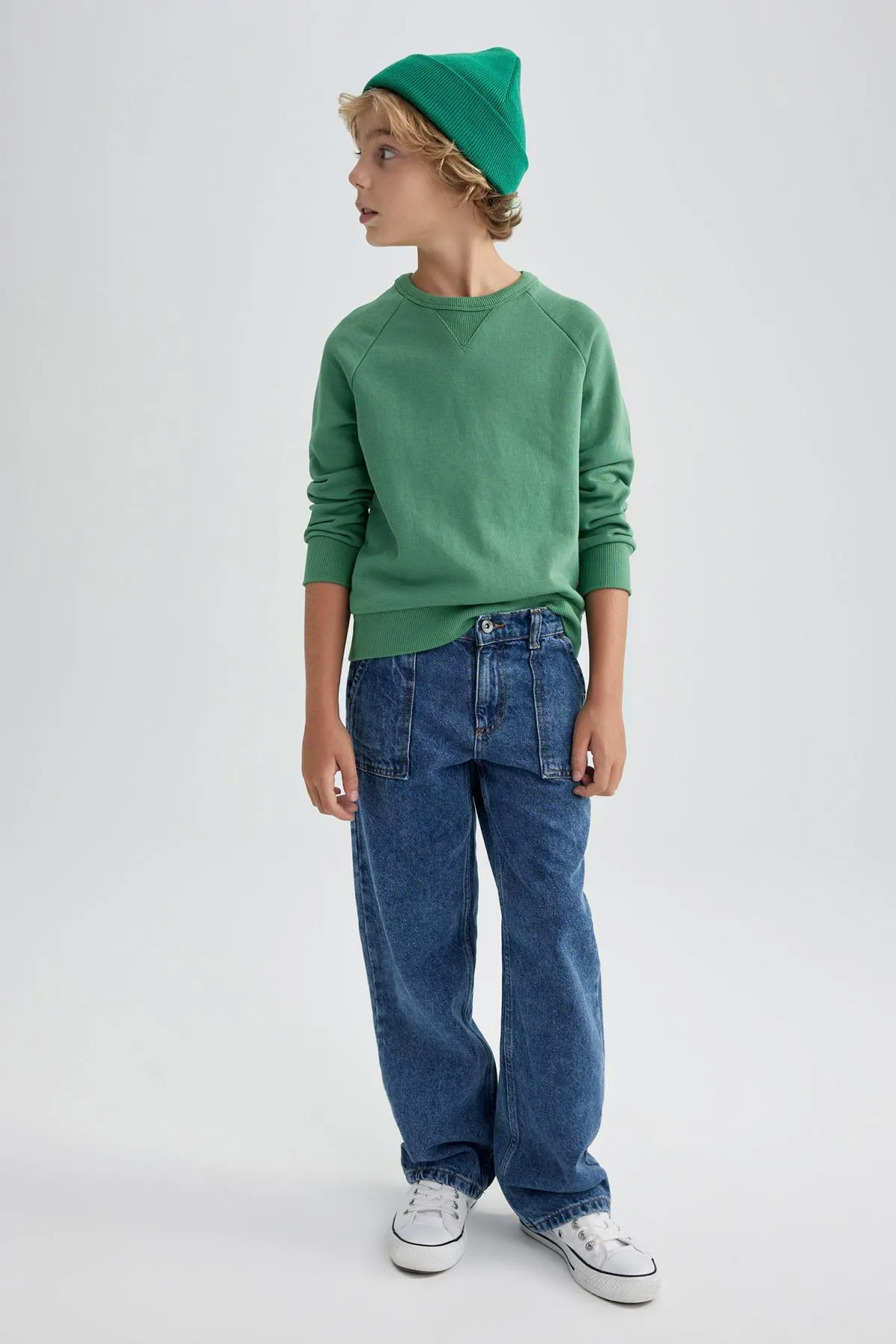 DeFacto  Dickes Sweatshirt mit normaler Passform und Rundhalsausschnitt für Jungen