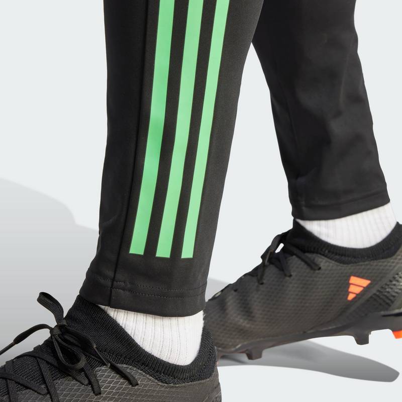 adidas FC Bayern München Tiro 23 Pro Hose Trainingshose Herren