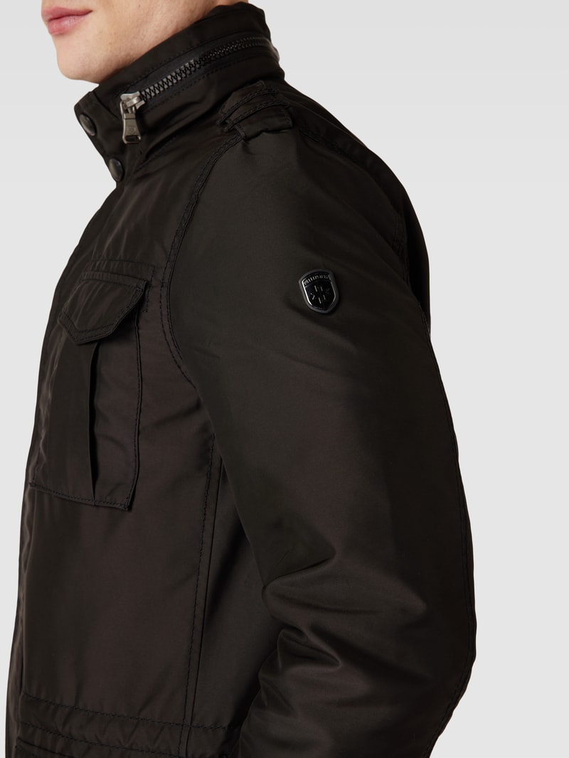 Funktionsjacke mit Stehkragen in schwarz