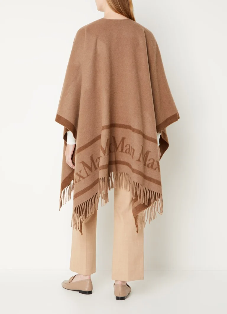 MaxMara  Fijngebreide poncho met logo en franjes