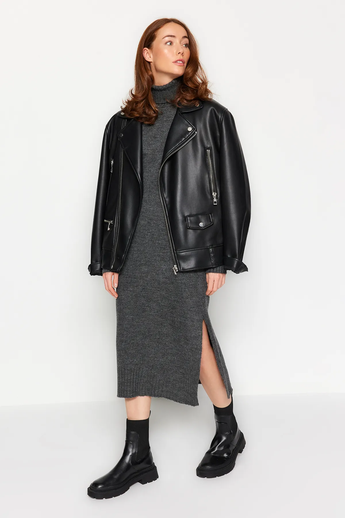Trendyol Collection  Anthrazit Uni Weite Passform Midi TWOAW24EL00034