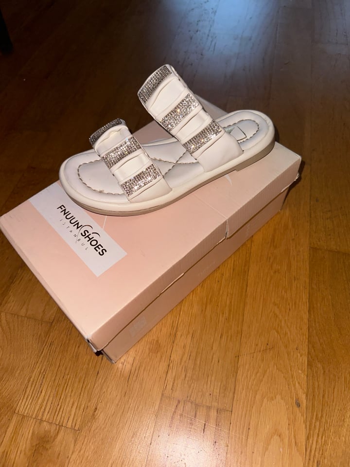 Fnuun Shoes Pantoletten in Weiß günstig kaufen 36