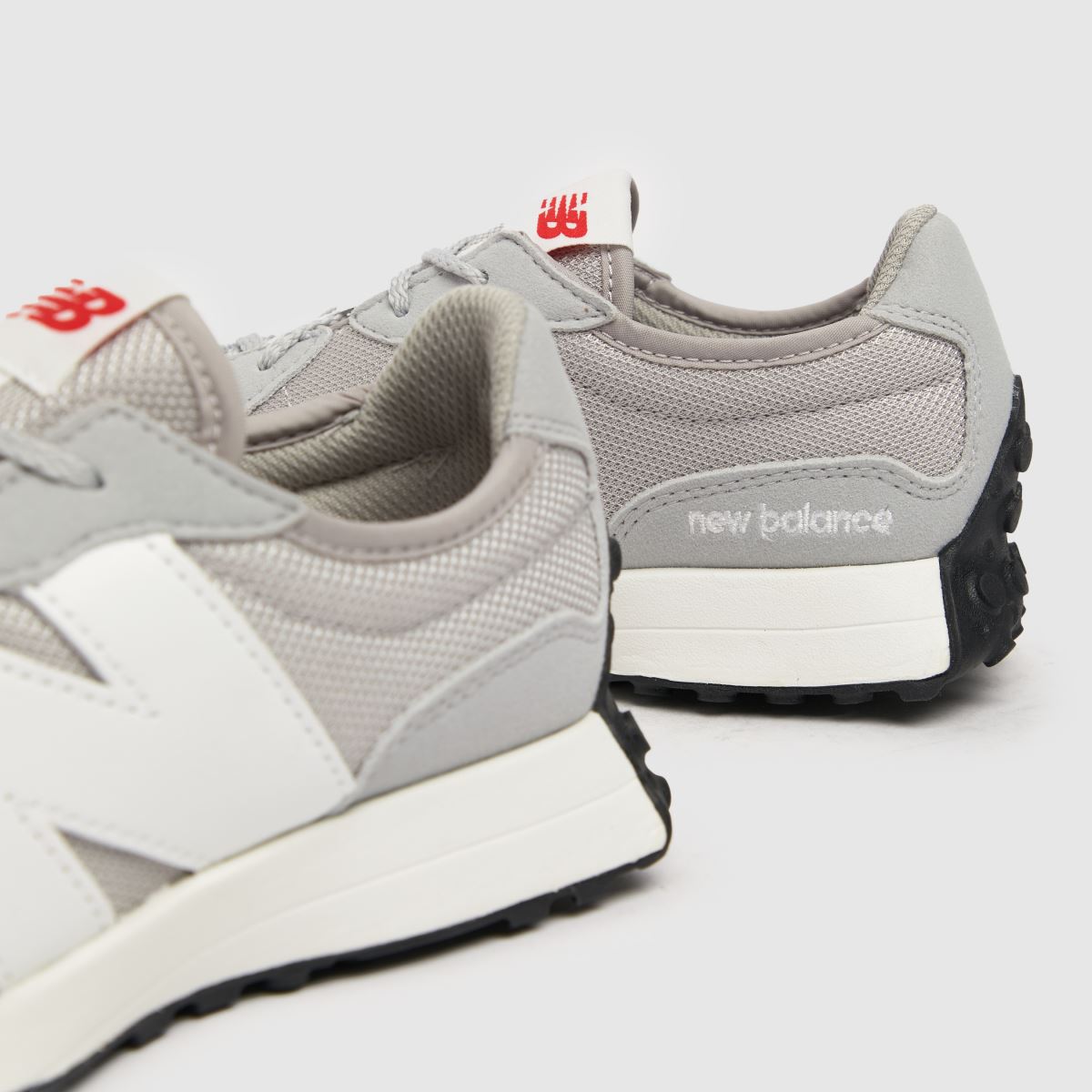 New Balance ljusgrå 327 Youth-träningsskor