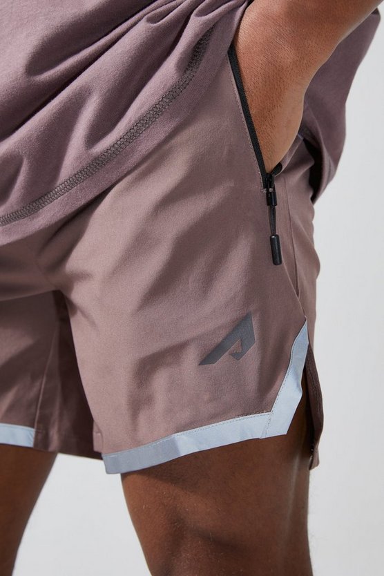 Active matte Stretch-Shorts mit Schlitz