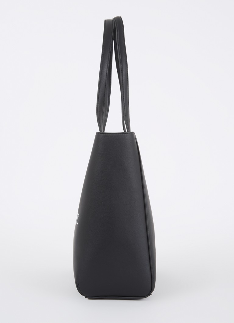 Calvin Klein iepirkumu soma ar logotipu