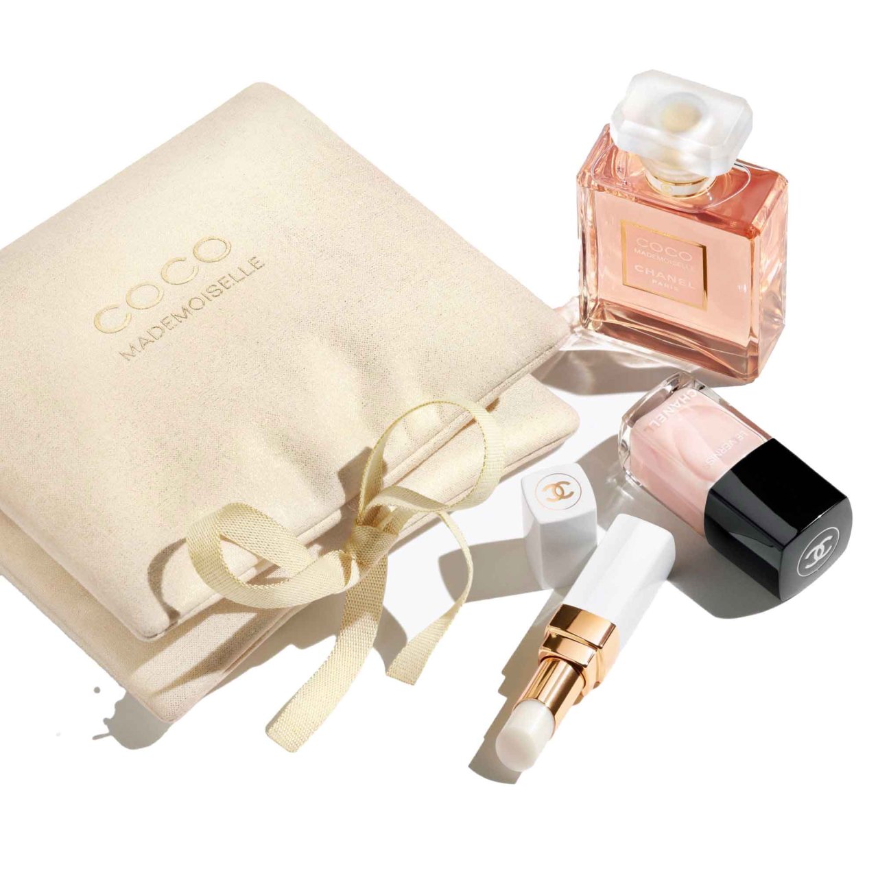 CHANEL COCO MADEMOISELLE DAS SET FÜR EINEN NATÜRLICHEN LOOK: EAU DE PARFUM 50 ML, ROUGE COCO BAUME DREAMY WHITE, LE VERNIS BA