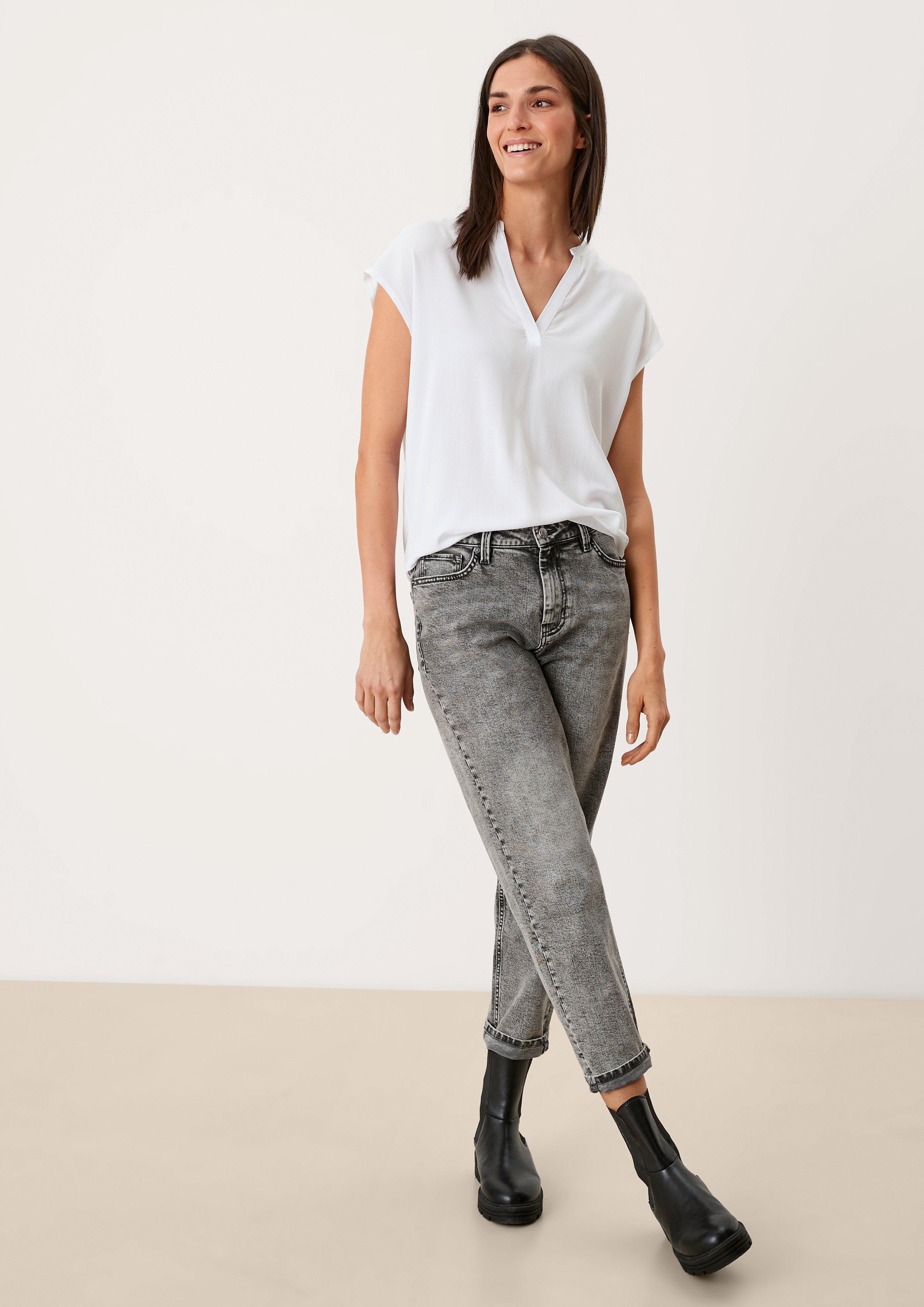 Viskoseshirt mit V-Neck  2112033-0100