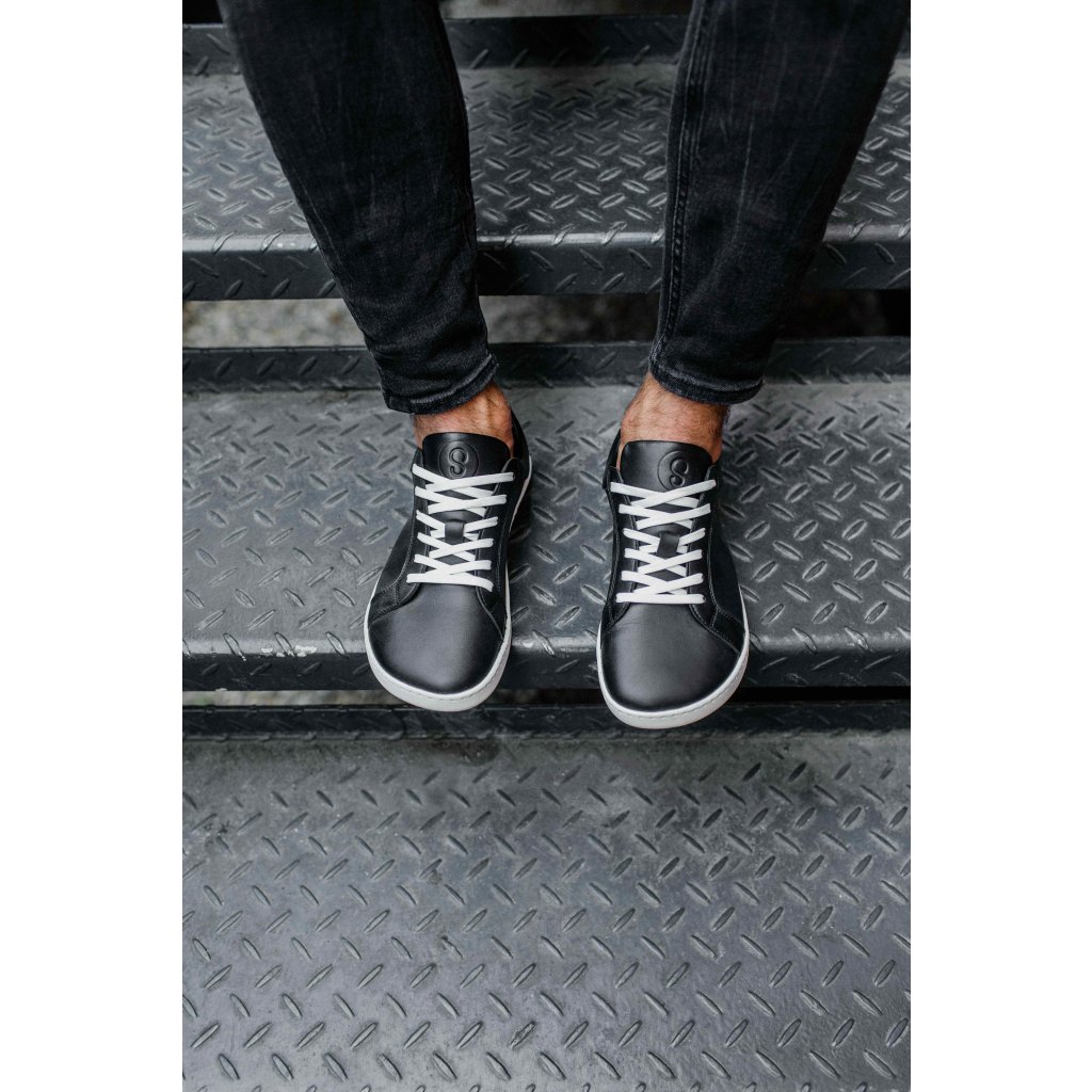 Shapen Feelin Uni Black-White Leather Barfuß-Halbschuhe