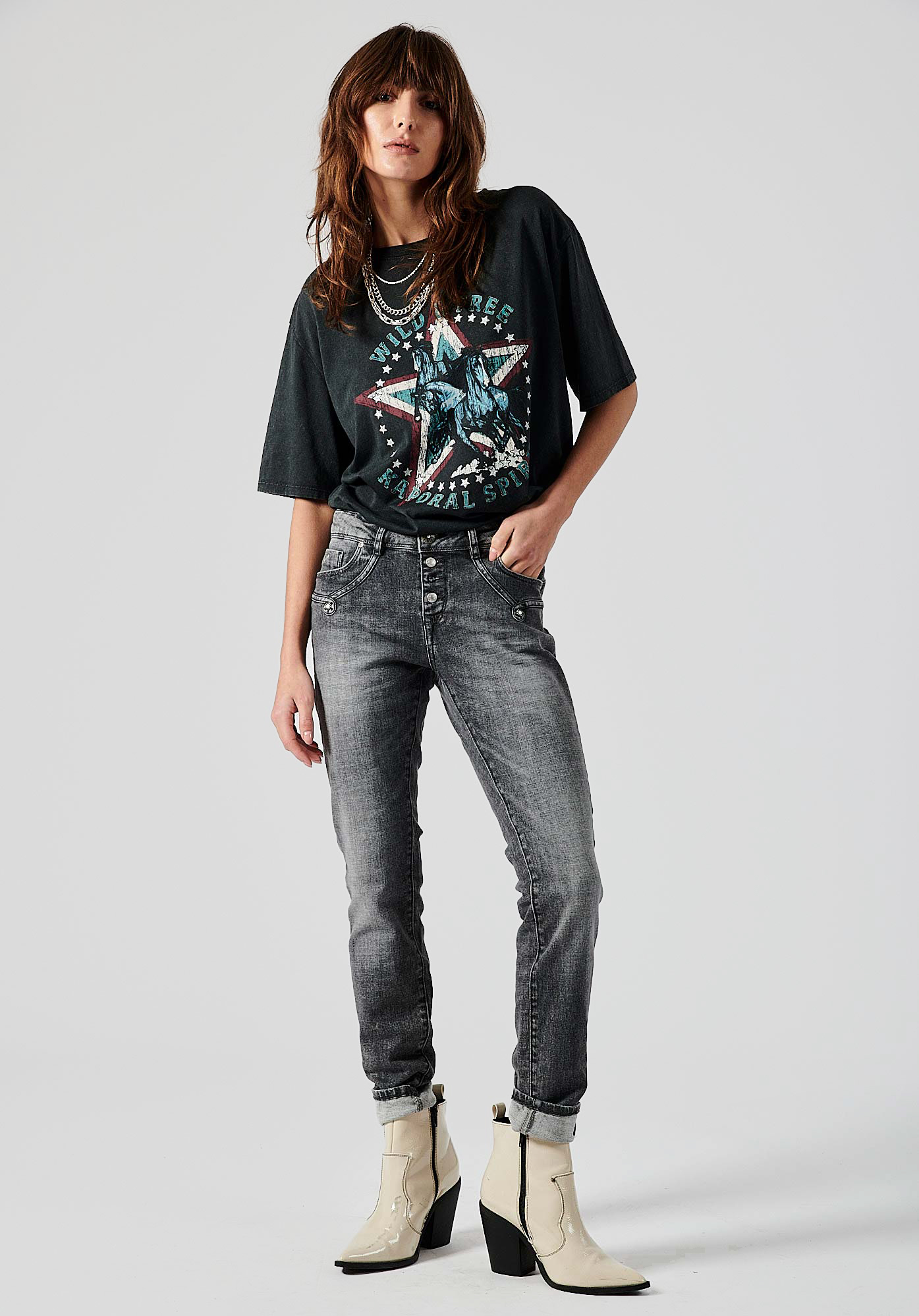VIKA   Jean slim gris Femme