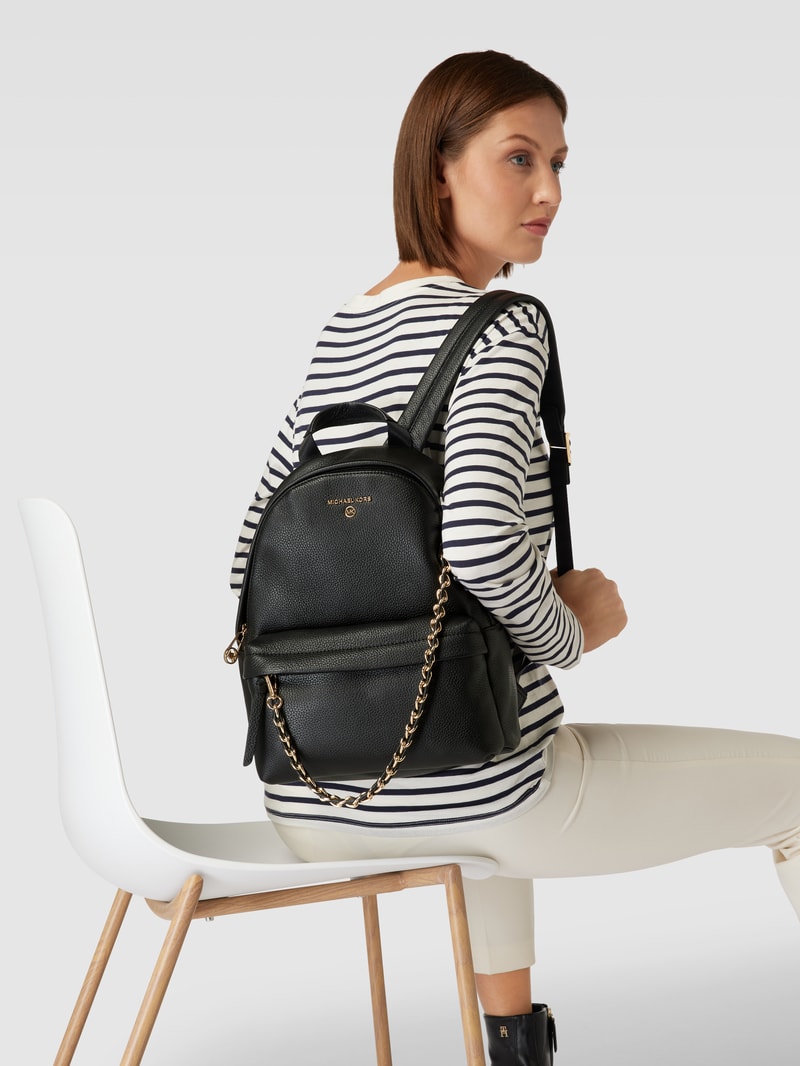 Rucksack mit Label-Applikation Modell 'SLATER' in schwarz