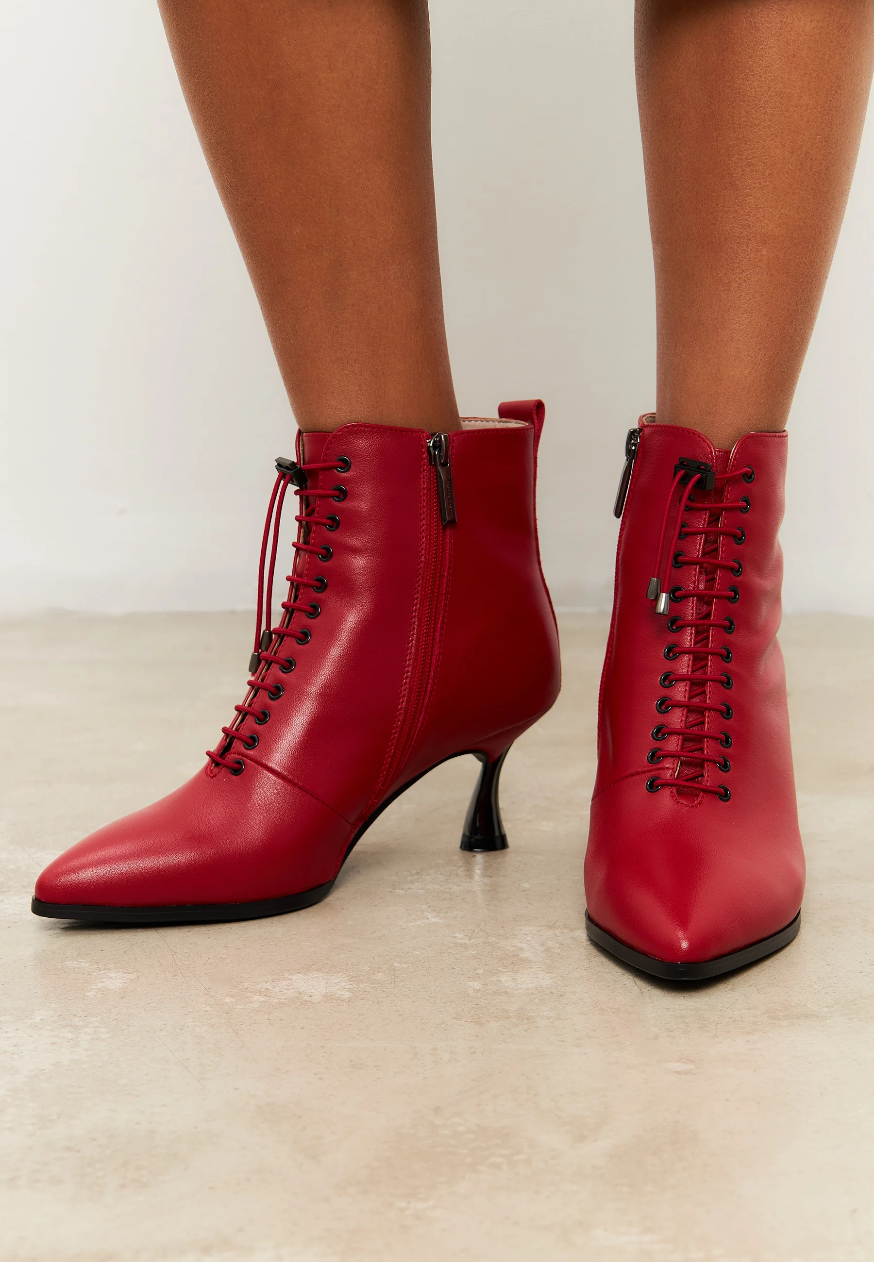 Botines con cordones Cesare Gaspari