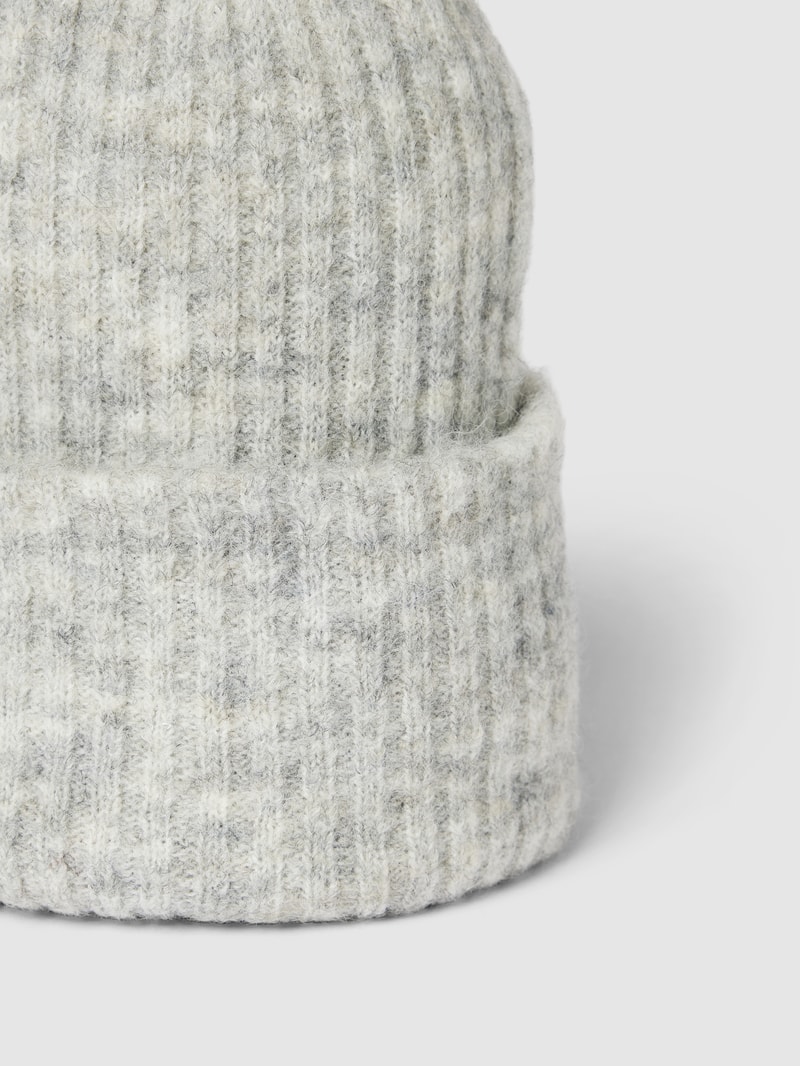 Beanie mit Strukturmuster Modell 'MALINE' in hellgrau meliert