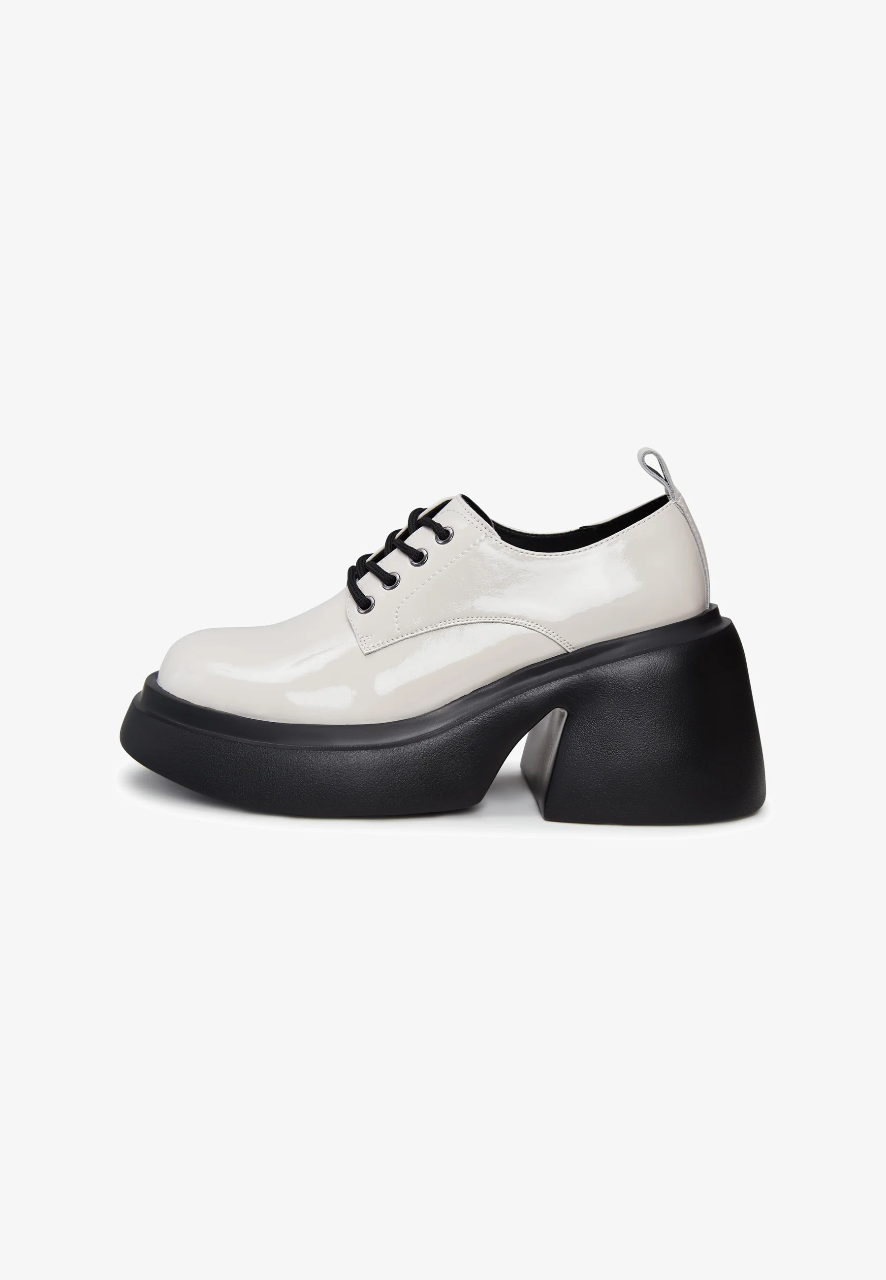 Zapatos con cordones de Cesare Gaspari