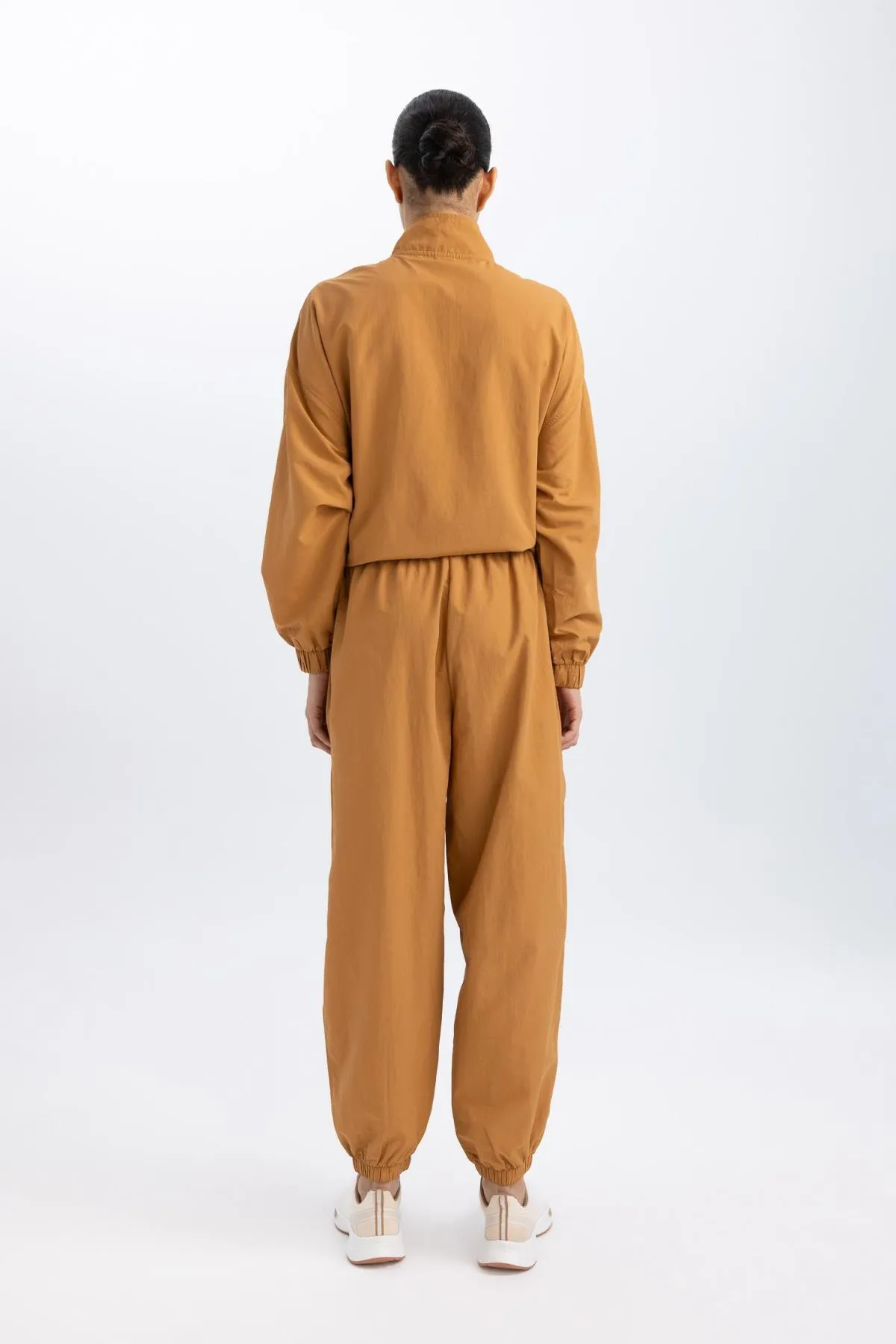 DeFacto  DeFactoFit Jogginghose mit lockerer Passform und zwei Taschen, Jogger-Bein, Standardgröße, B4214AX24SP