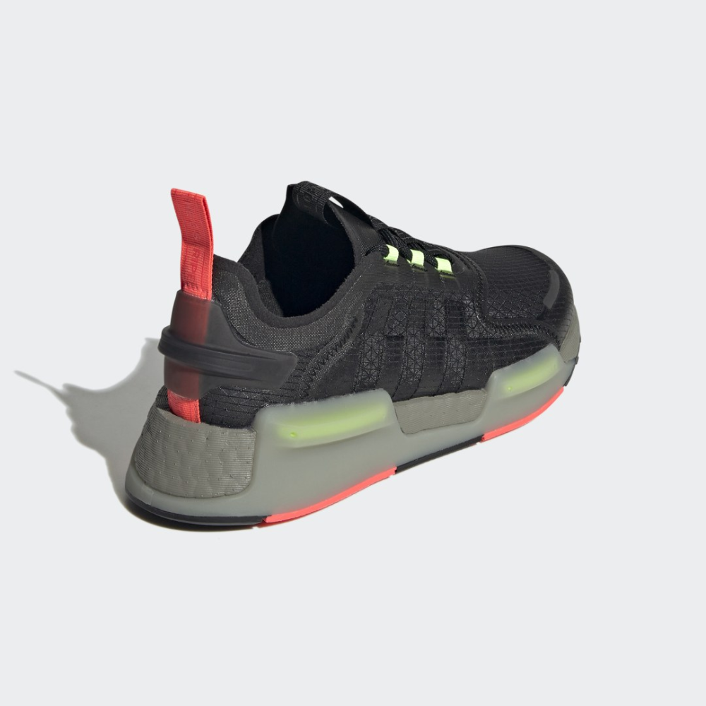 adidas NMD V3 GW5991 / schwarz
