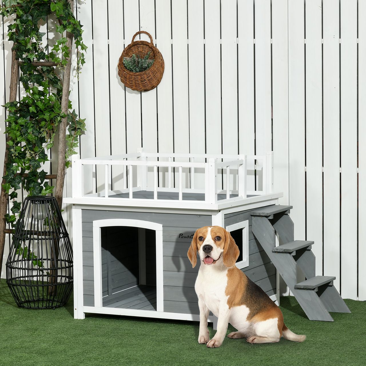 PawHut Hundehütte Hundehaus mit Balkon Erhöhtes Kleintierhaus mit Treppe Fenster
