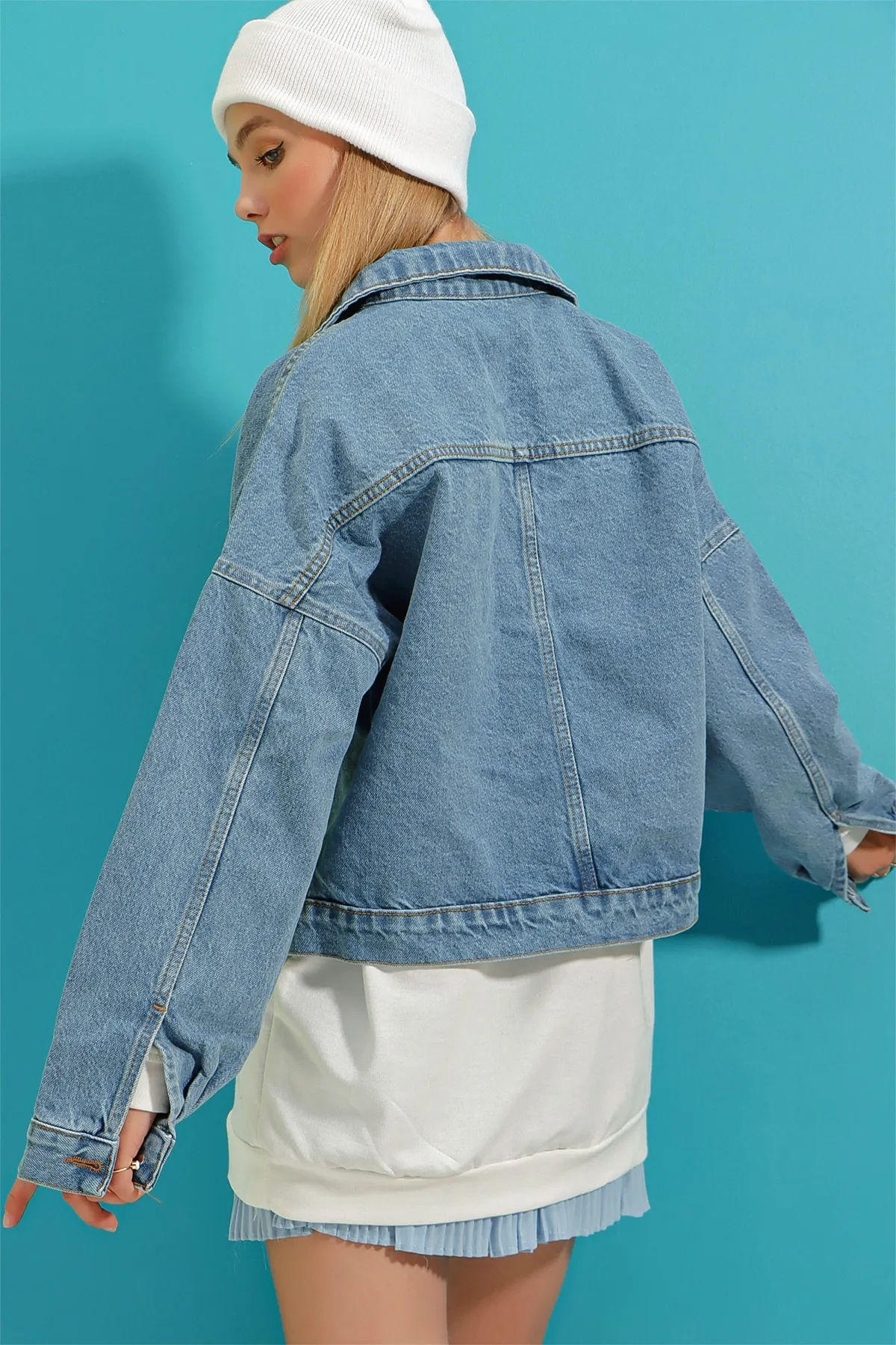 Trend Alaçatı Stili  Blaue Crop-Jeansjacke für Damen