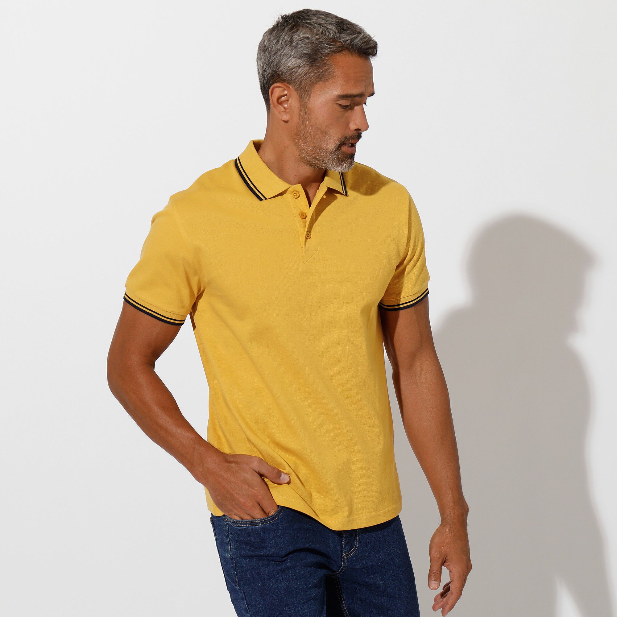 Polo uni maille piquée manches courtes
