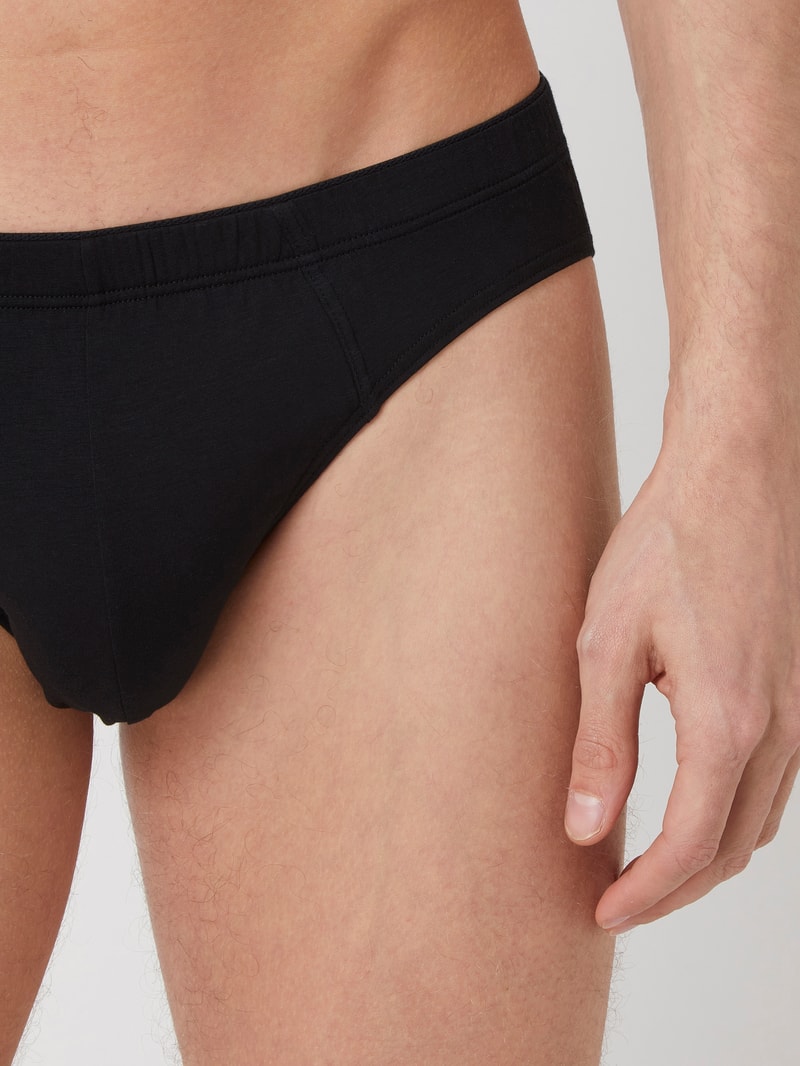 Slip mit Stretch-Anteil in schwarz