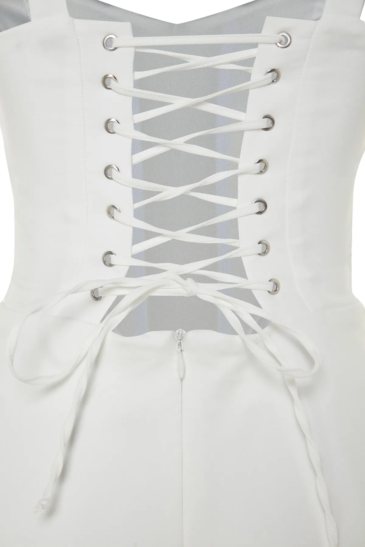 Trendyol Collection  Ecrufarbenes, gefüttertes, gewebtes Korsett mit detaillierten Paspeln, Brautabendkleid, Abendkleid TPRSS23EL00251