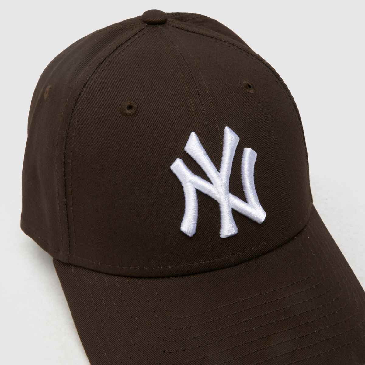 New Era sötétbarna League Essential 9forty sapka