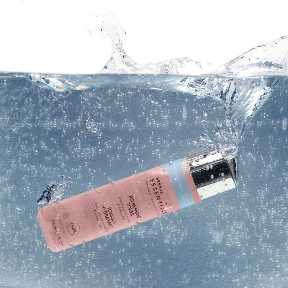 herbal essentials Refreshing Toner with Cucumber extract & Rose Water Lotions