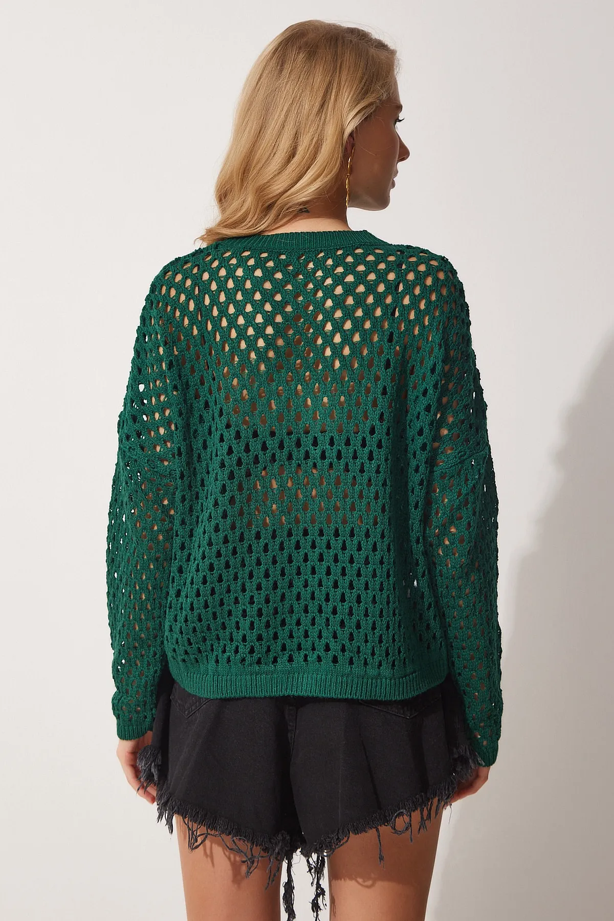 Happiness İstanbul  Dunkelgrüne durchbrochene saisonale Strickbluse für Damen NF00051