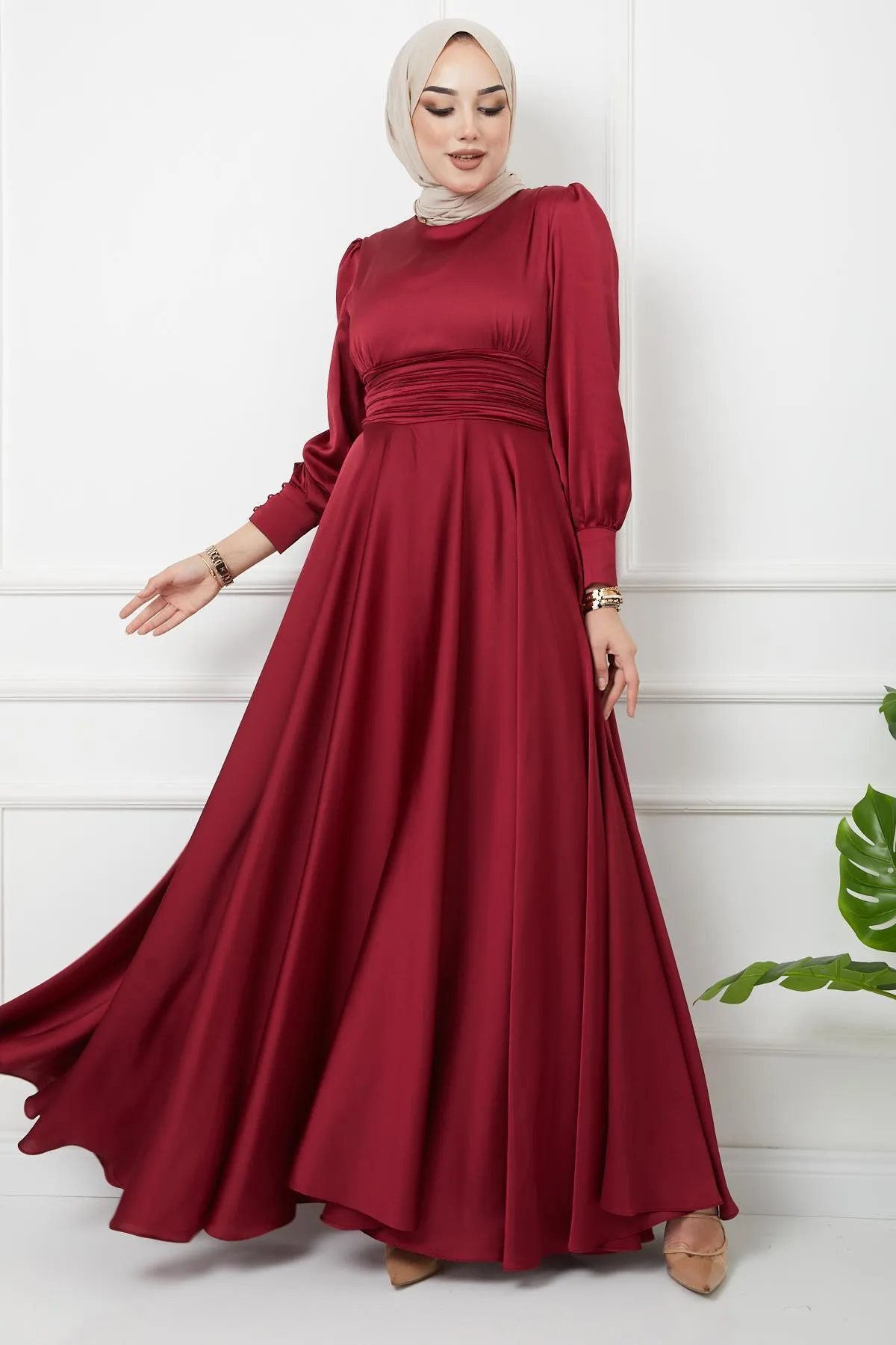 Olcay  Abendkleid mit Taillenfalten und Gürtel, CLARET 1595