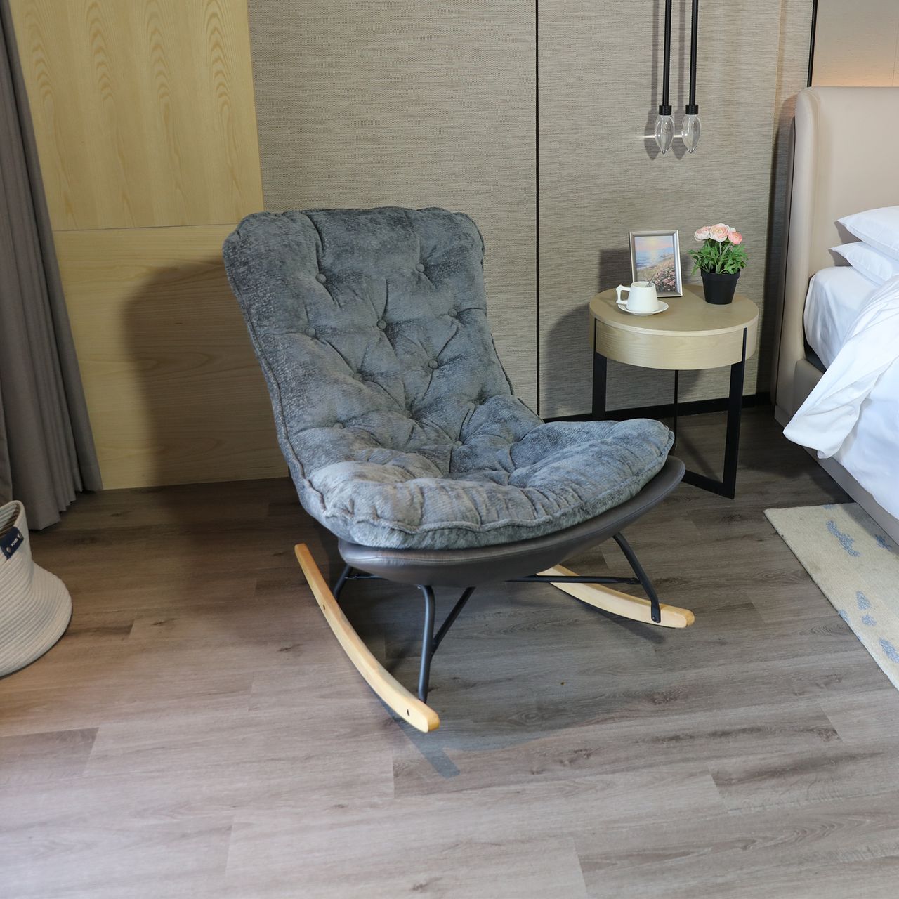 Better Home gepolsterter Schaukelstuhl Relaxsessel mit Buchenholzsockel, grau & schwarz
